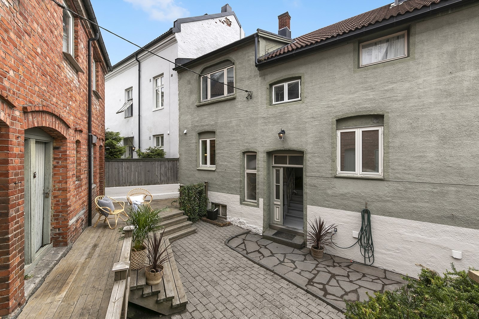 Bakgård Galleribilde