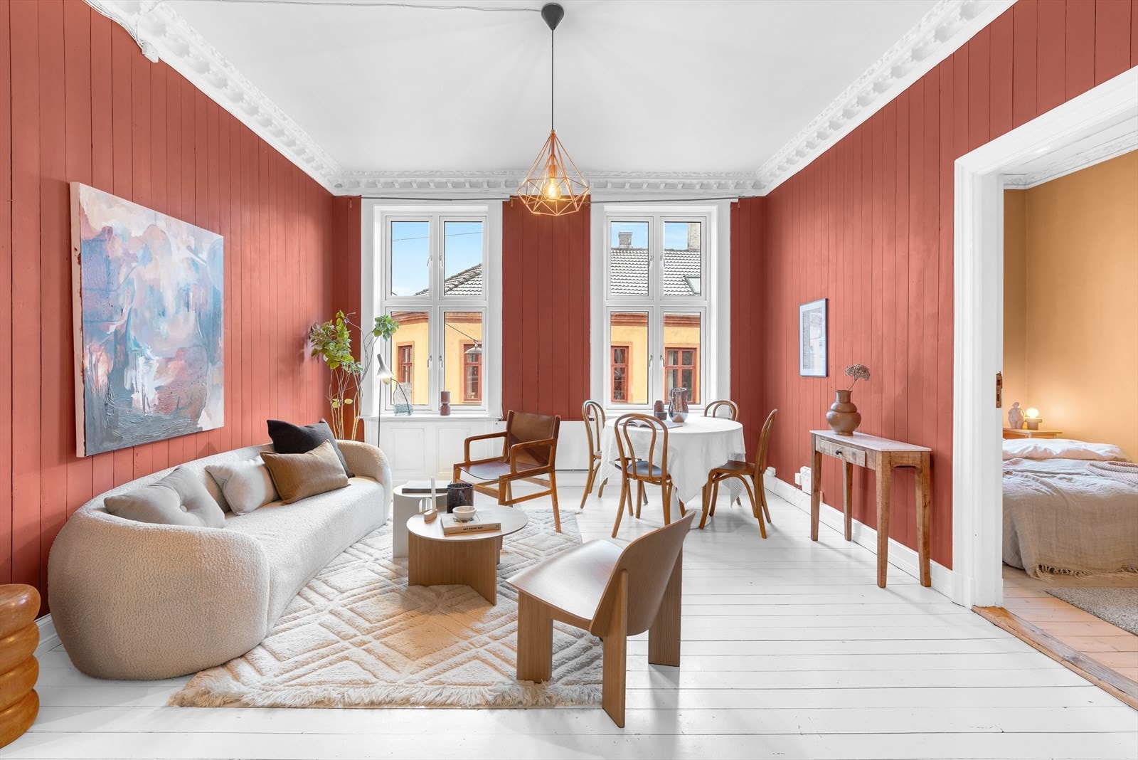 Leiligheten er gjennomgående med store og flotte vindusflater som slipper inn godt med lys. Vinduene isolerer godt og er fra 2017 Galleribilde