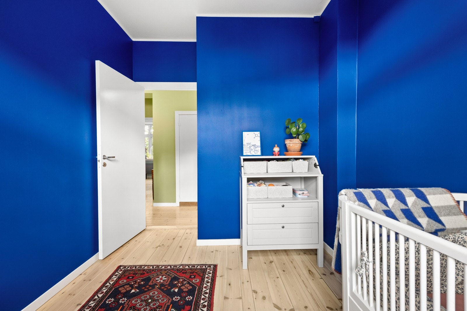 - Rommet egner seg ypperlig som f.eks. barnerom, gjesteværelse eller kontor - alt etter ønske og behov! - Galleribilde