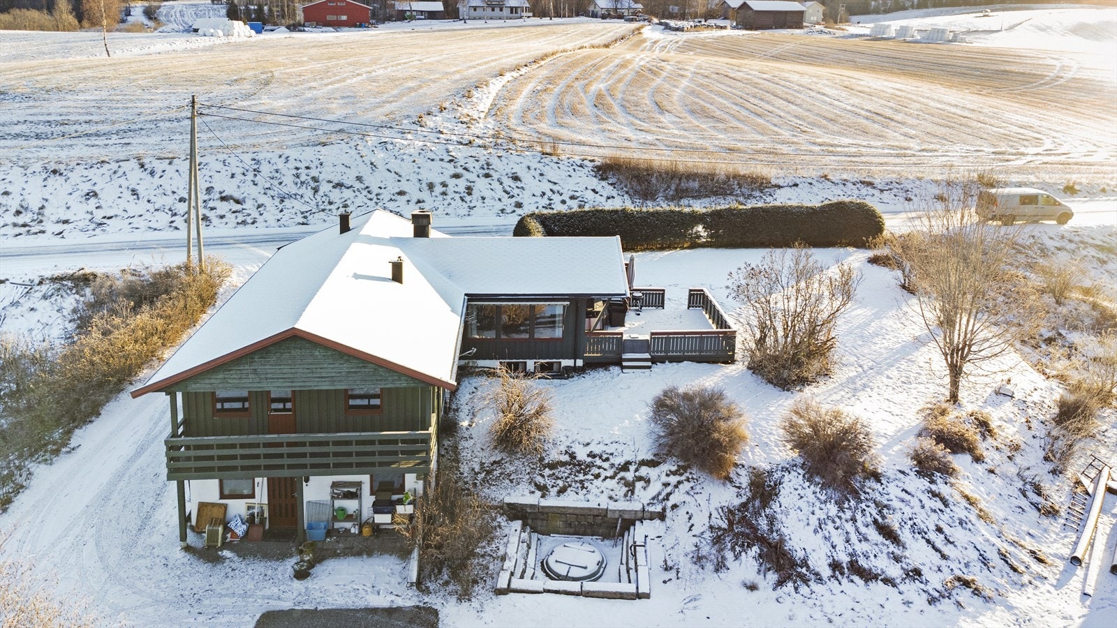 Fin og landlig beliggenhet. Galleribilde