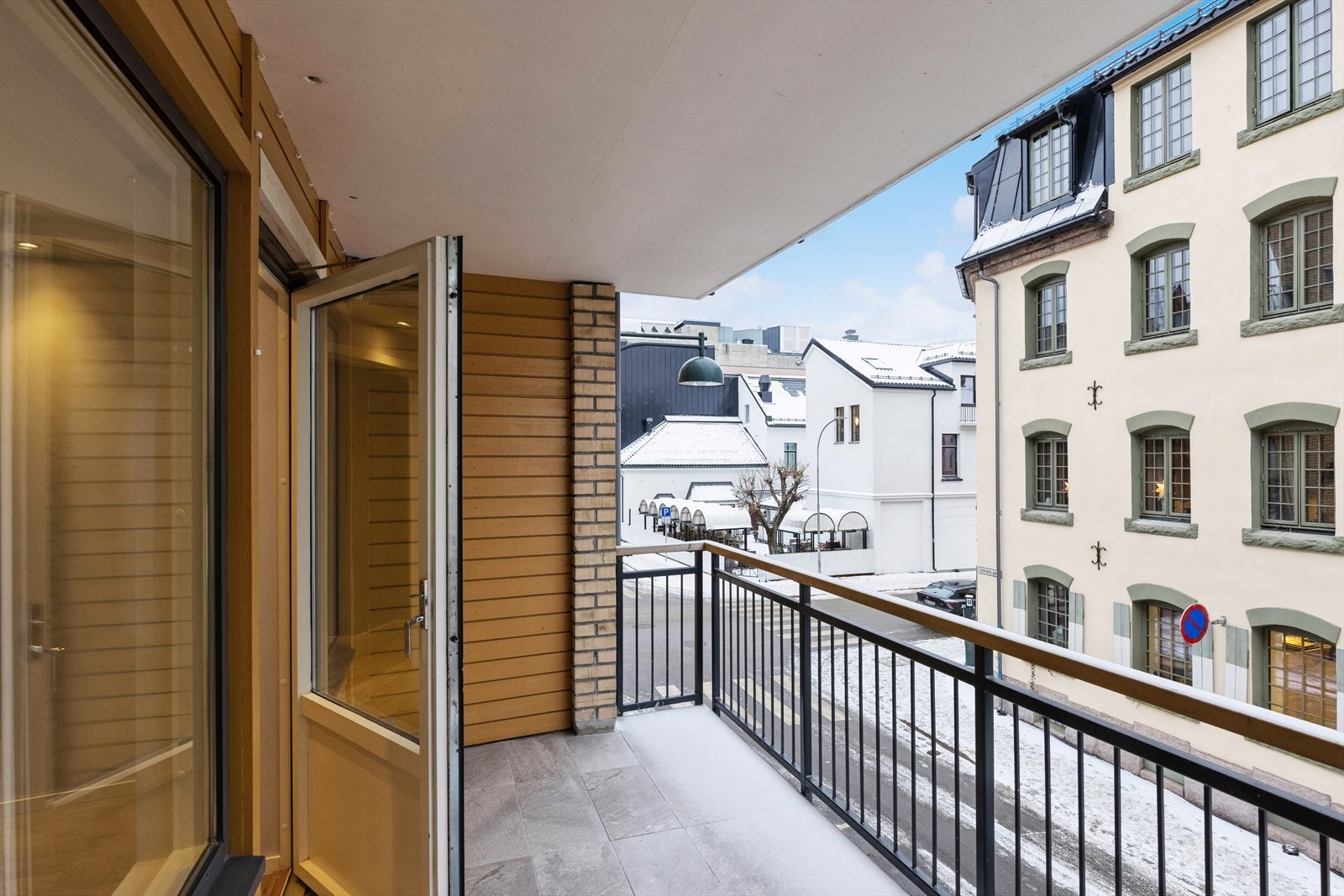 Balkong med utsyn. Galleribilde