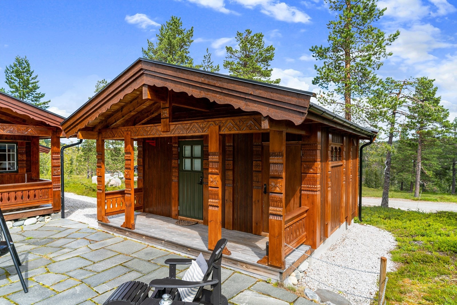 Annekset er fra 2016 og inneholder stue, toalettrom med porta-potti og bod. Galleribilde