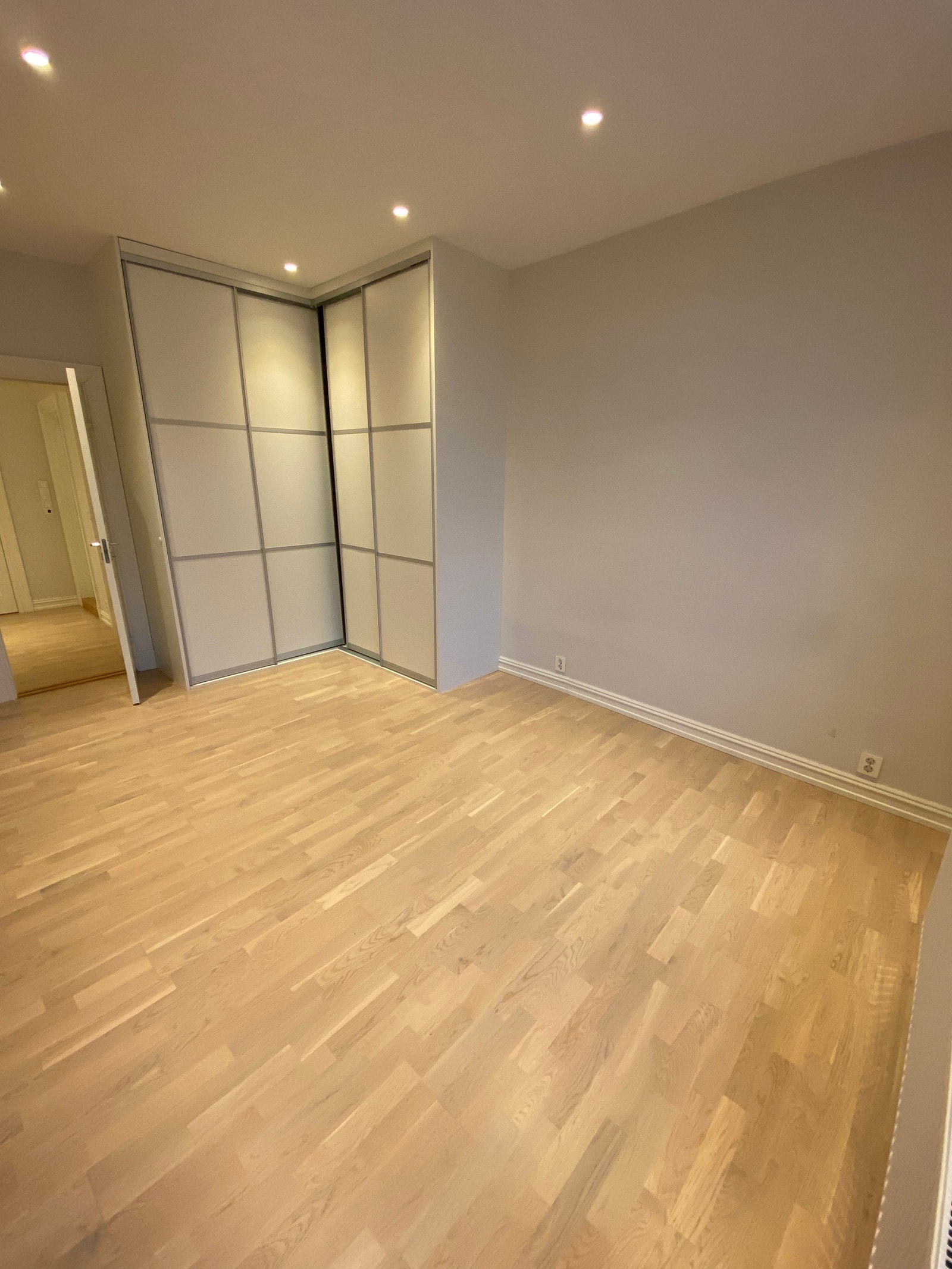 Soverom 2 med innebygd skap Galleribilde