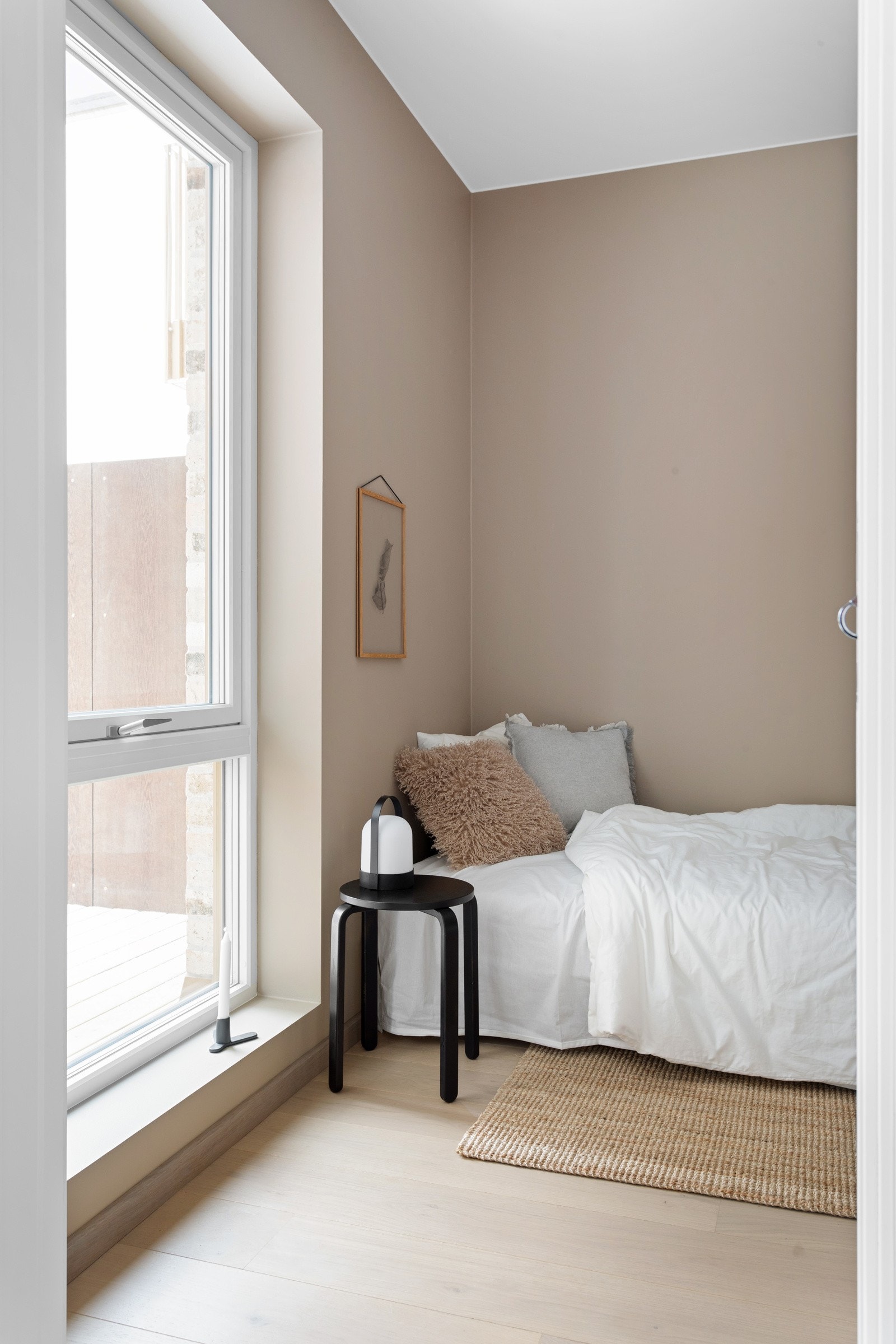 Det andre soverommet er et lyst og fint rom som passer perfekt som barnerom, gjesterom eller kontor. Galleribilde