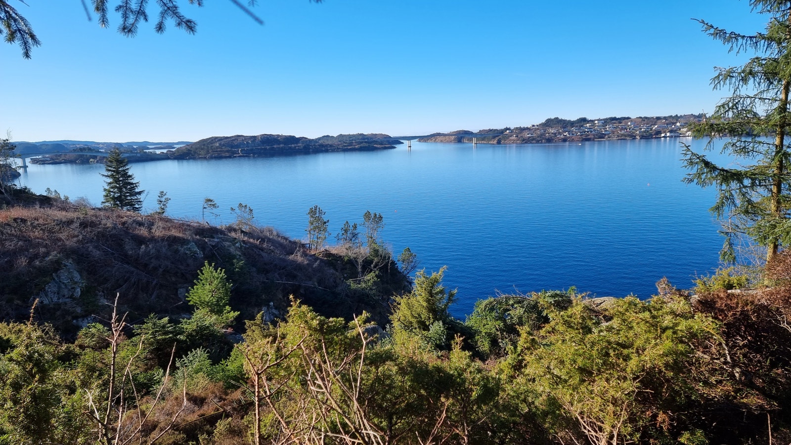 Utsikt fra tomten BFS14 mot Hundvåkøy og Stolmen Galleribilde