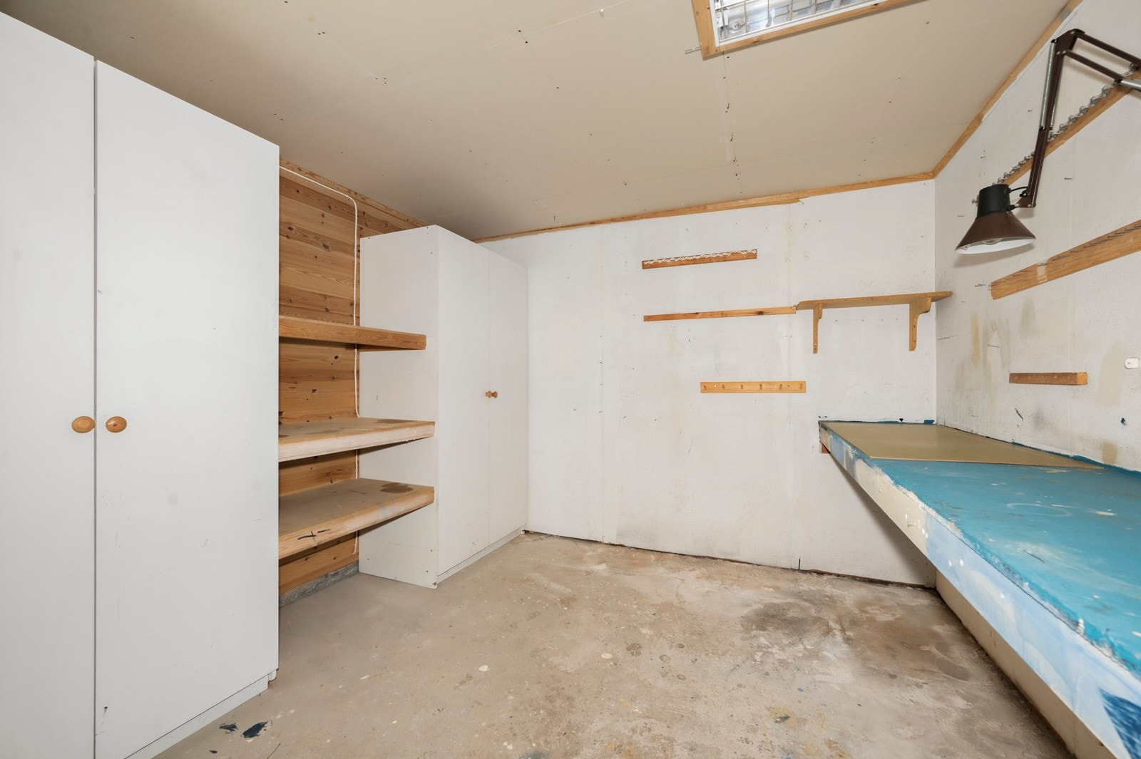 Bodrom i sokkeletasjen. Galleribilde