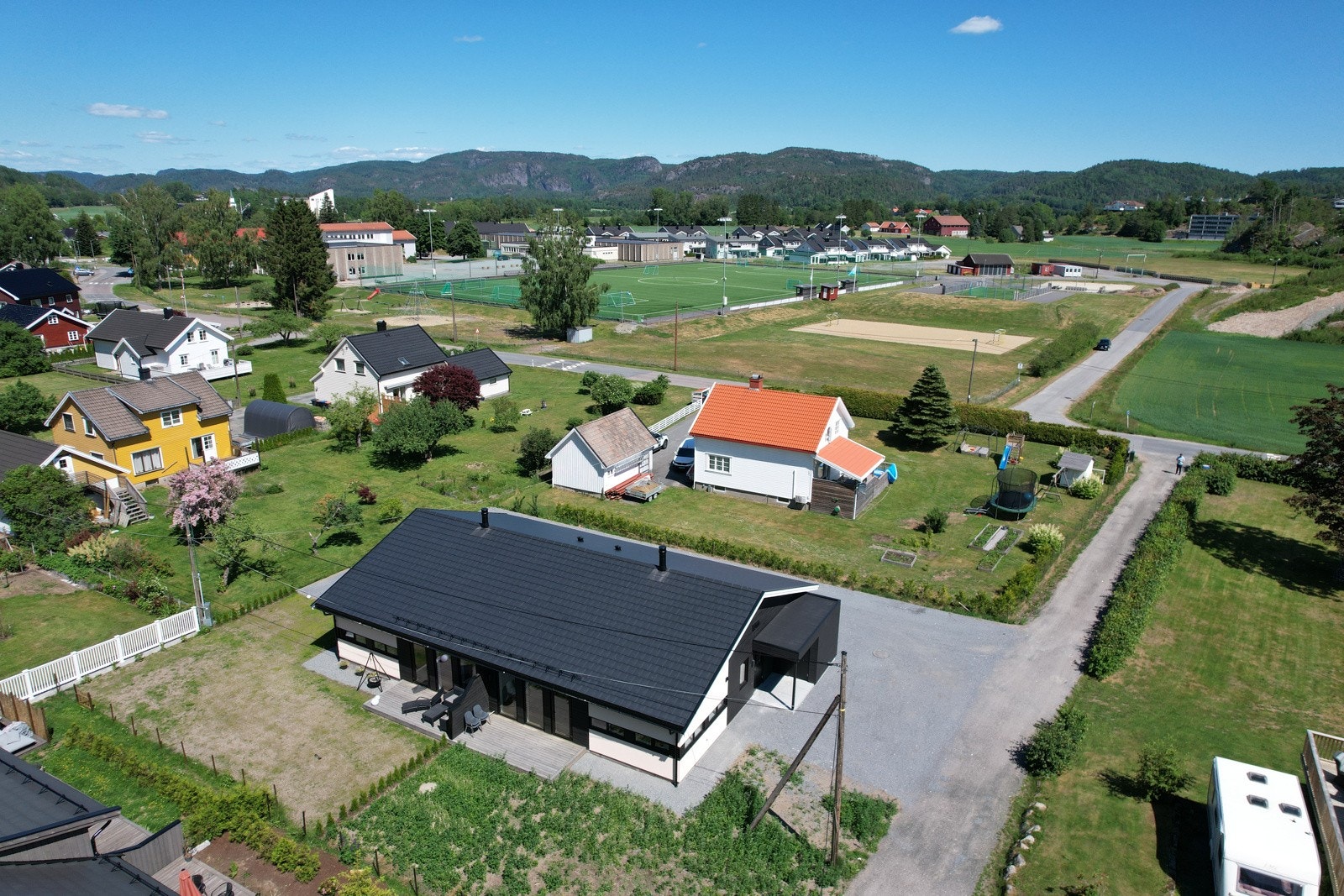 Her bor du i et barnevennlig og landlig område på Skolejordet i Kvelde. Galleribilde