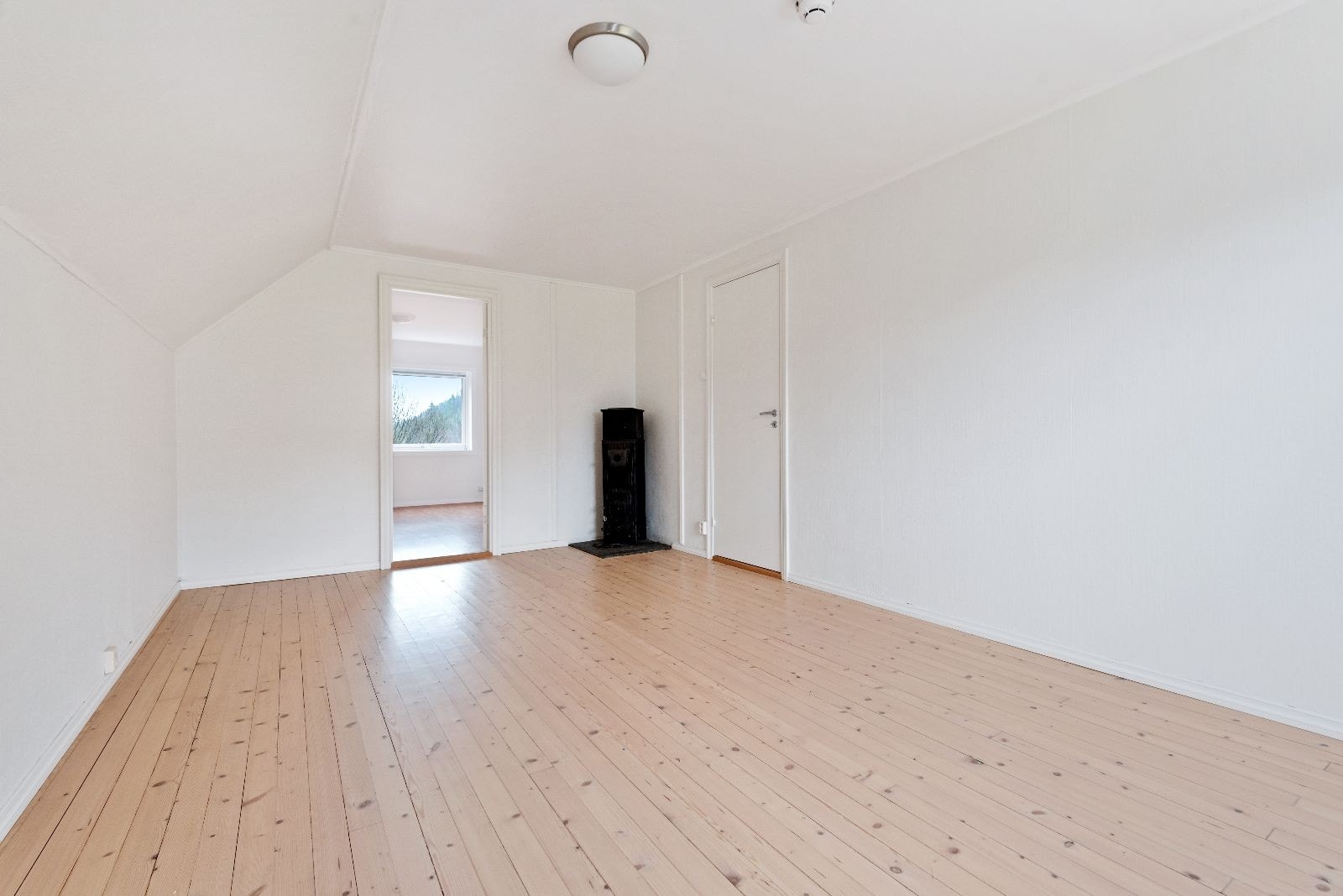 Stue med gode møbleringsmuligheter Galleribilde