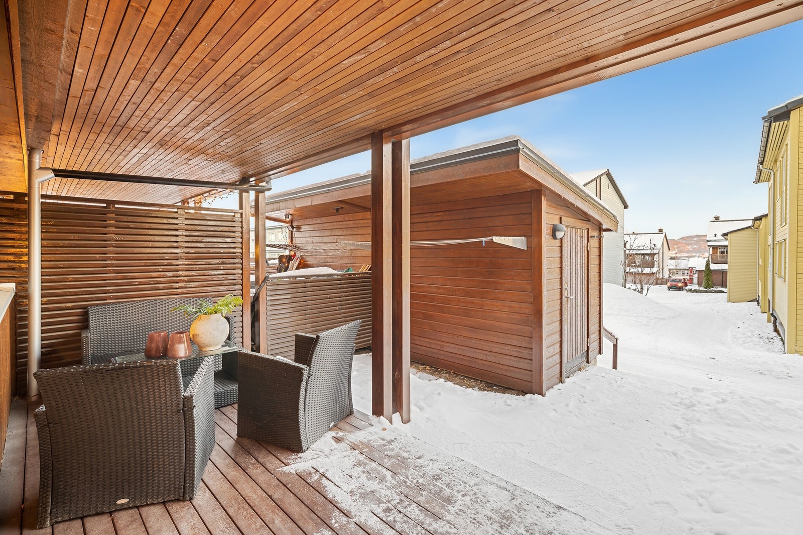 Flott terrasse på 12,5 kvm. Galleribilde