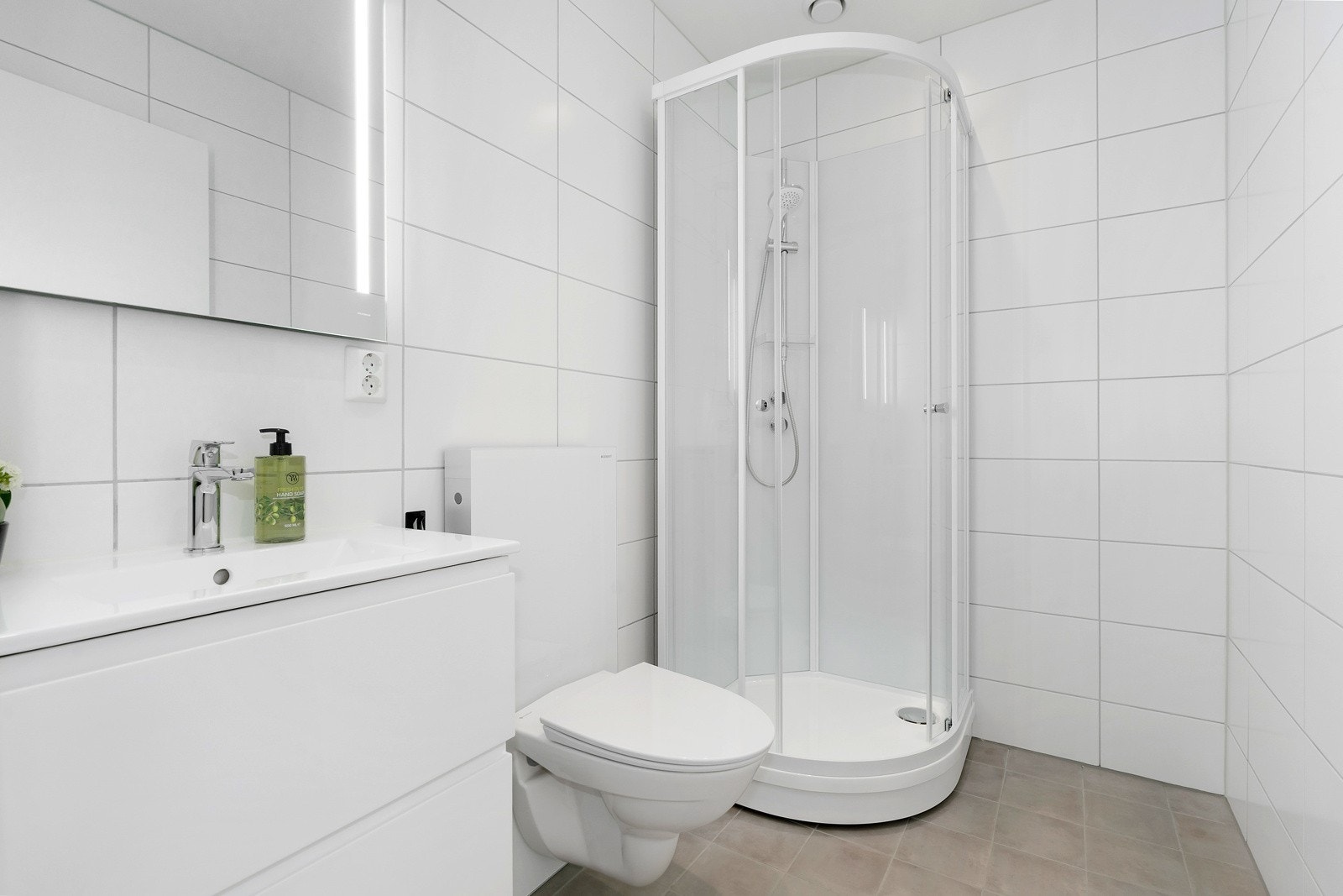 Badet i andre etasje - også dette er delikat. Galleribilde
