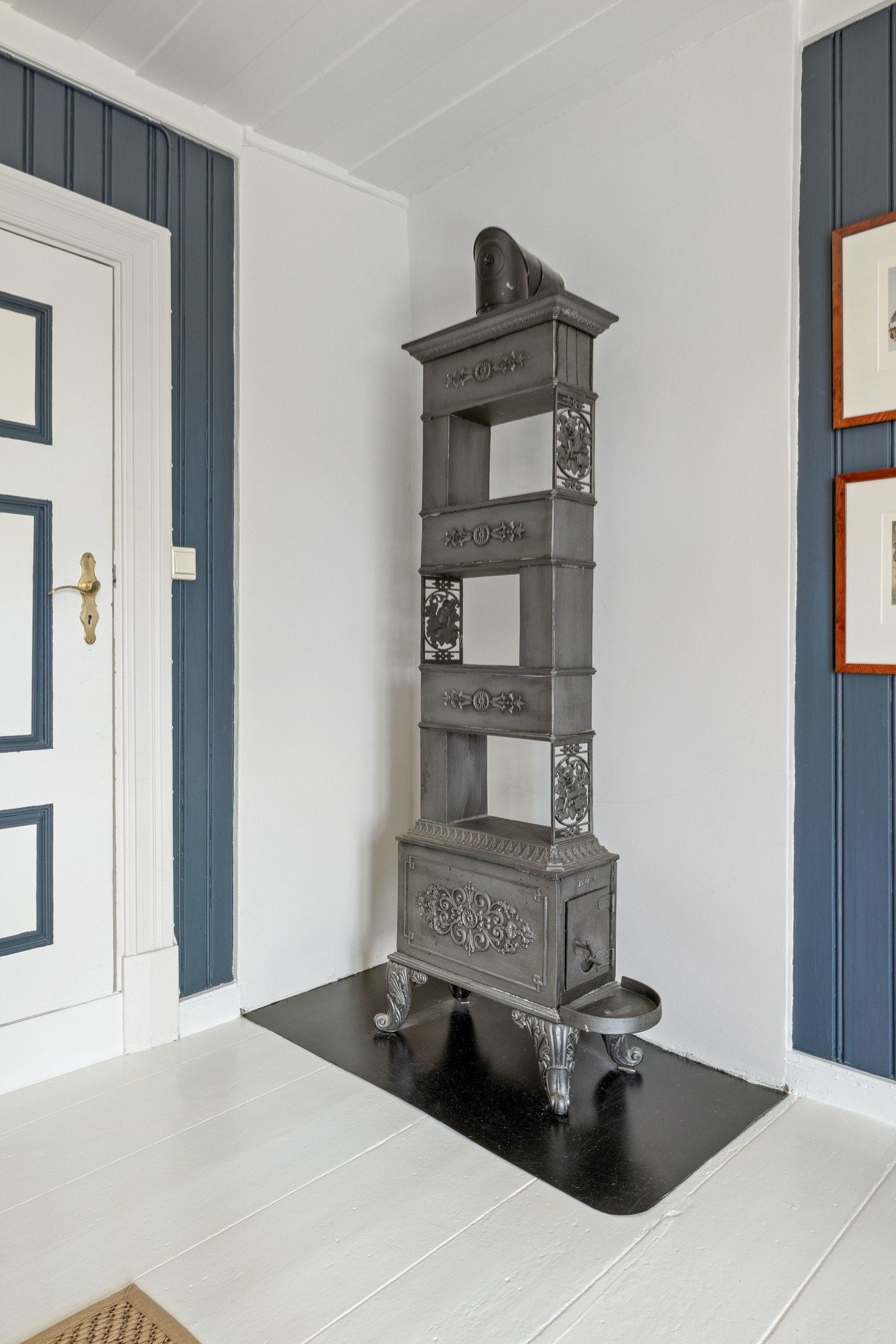 Ildested i loftstue Galleribilde