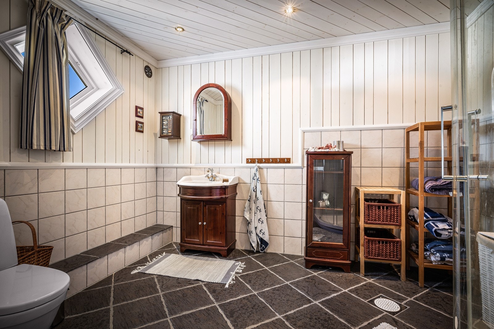 - Bad i 1.etasje - Galleribilde