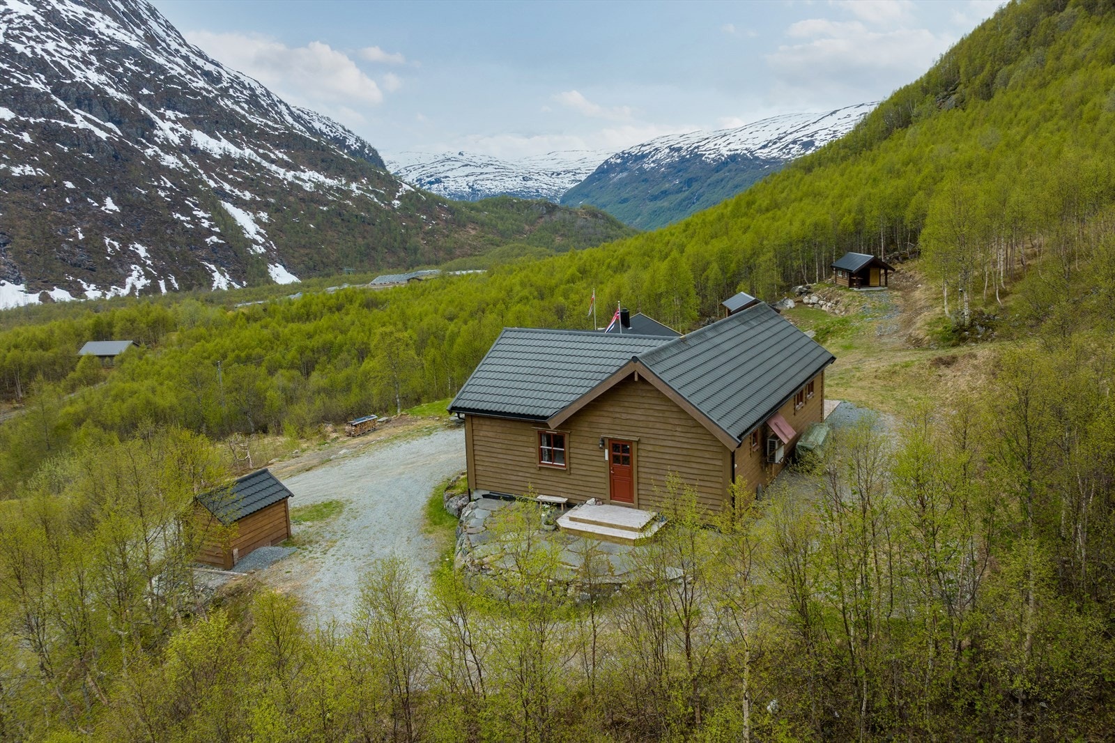 Skjermet beliggenhet og gode solforhold Galleribilde