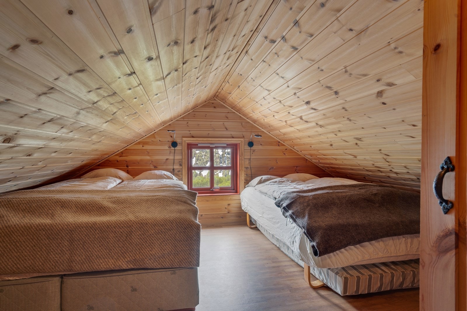 Soverom på loft Galleribilde