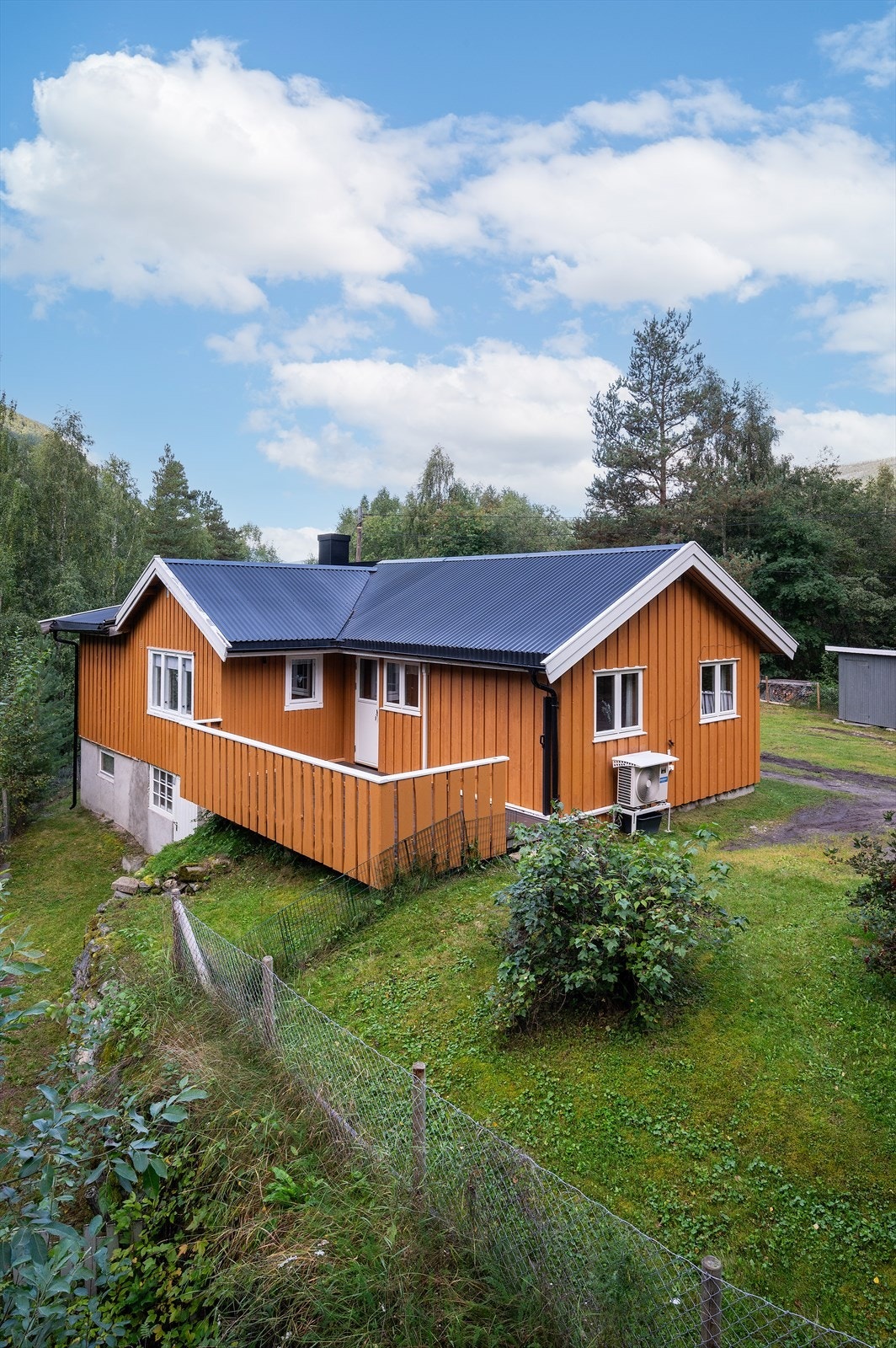 Det er og flotte turmuligheter i nærområdet, med kort veg blant annet til Mysusæter, Kvitskriuprestein, Peer Gynt-hytta og Havnseterkampen. Galleribilde