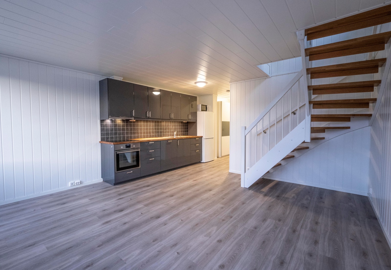 Bilder fra naboleiligheten, nr. 68A. Denne leiligheten har tilsvarende løsninger Galleribilde