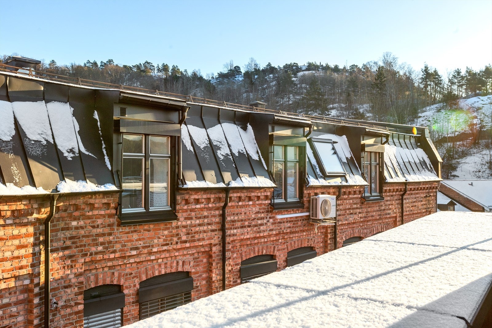 Leiligheten ligger i 4 etasje og har fin utsikt Galleribilde