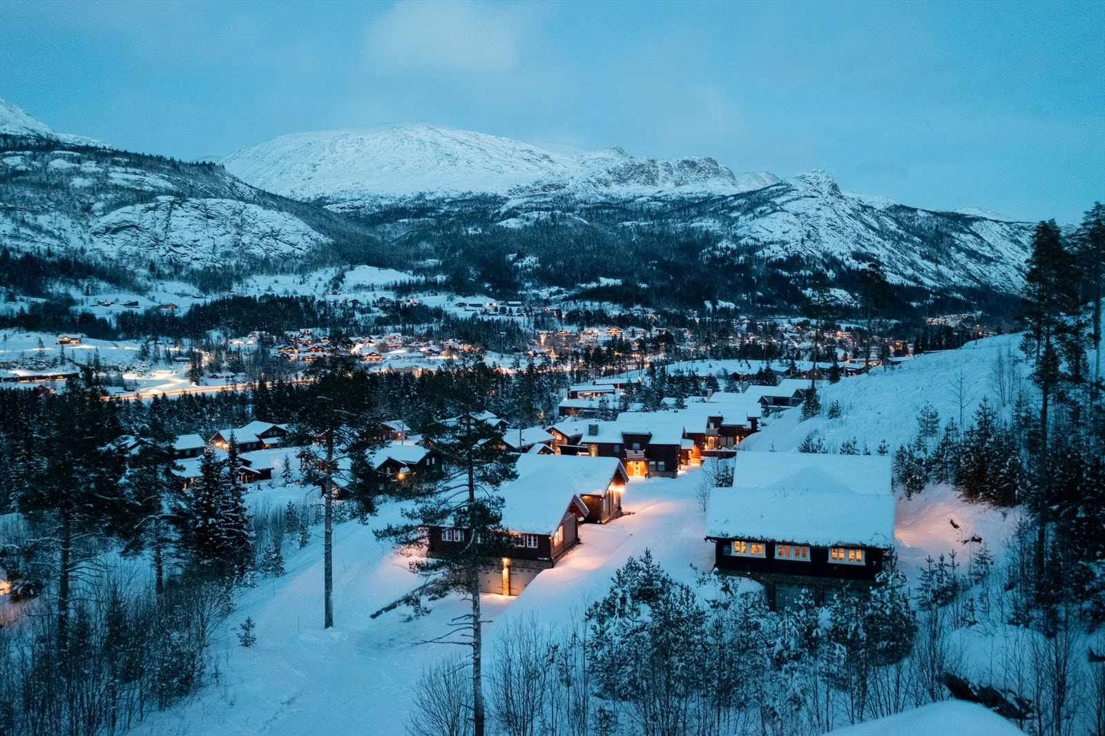 Hytta er beliggende i Totteskogen med kort avstand til alpinbakken, langrensspor og Fyri Hotell. Galleribilde