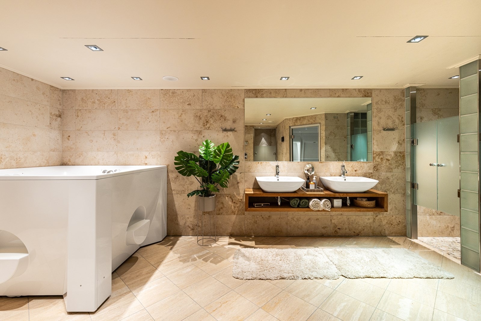 "Spa avdeling" i underetasjen. Galleribilde
