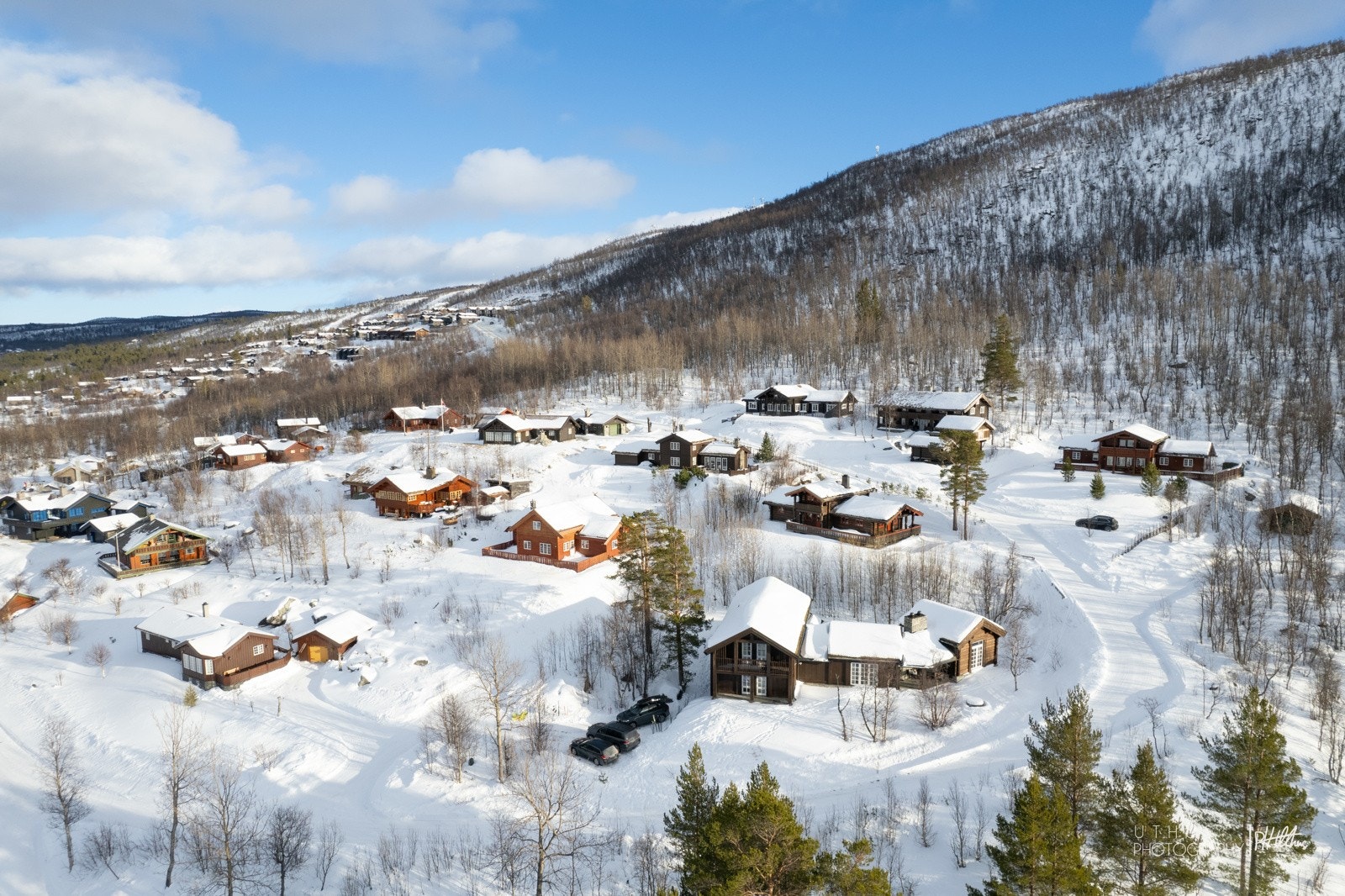 Fra hytten kan du legge rett ut i langrennsløypene og det er kort vei til alpinbakken Galleribilde