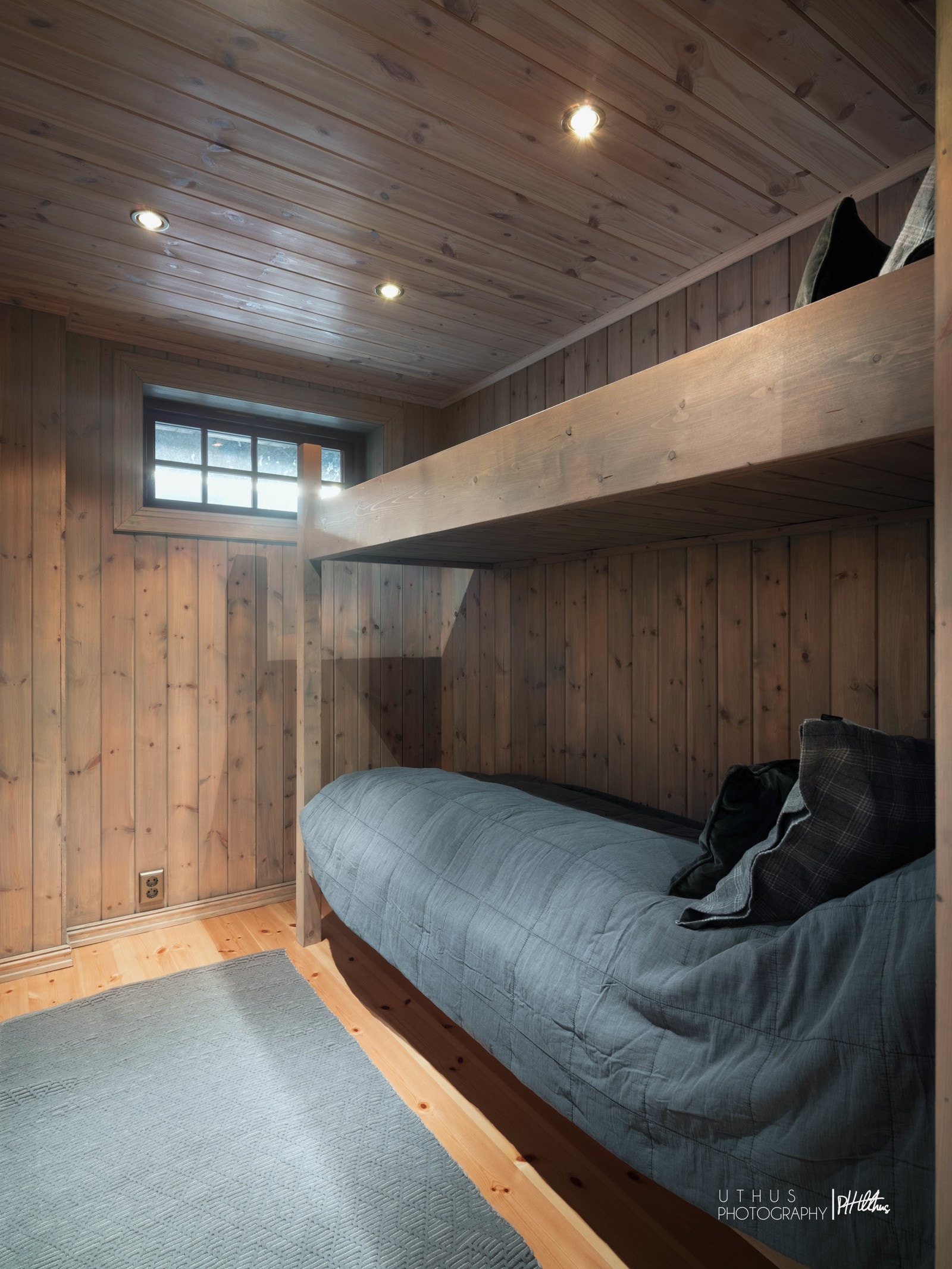 Rom innredet med køyeseng Galleribilde