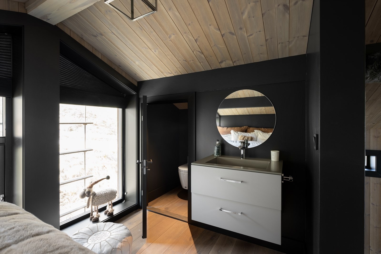 Soverommet har eget wc Galleribilde