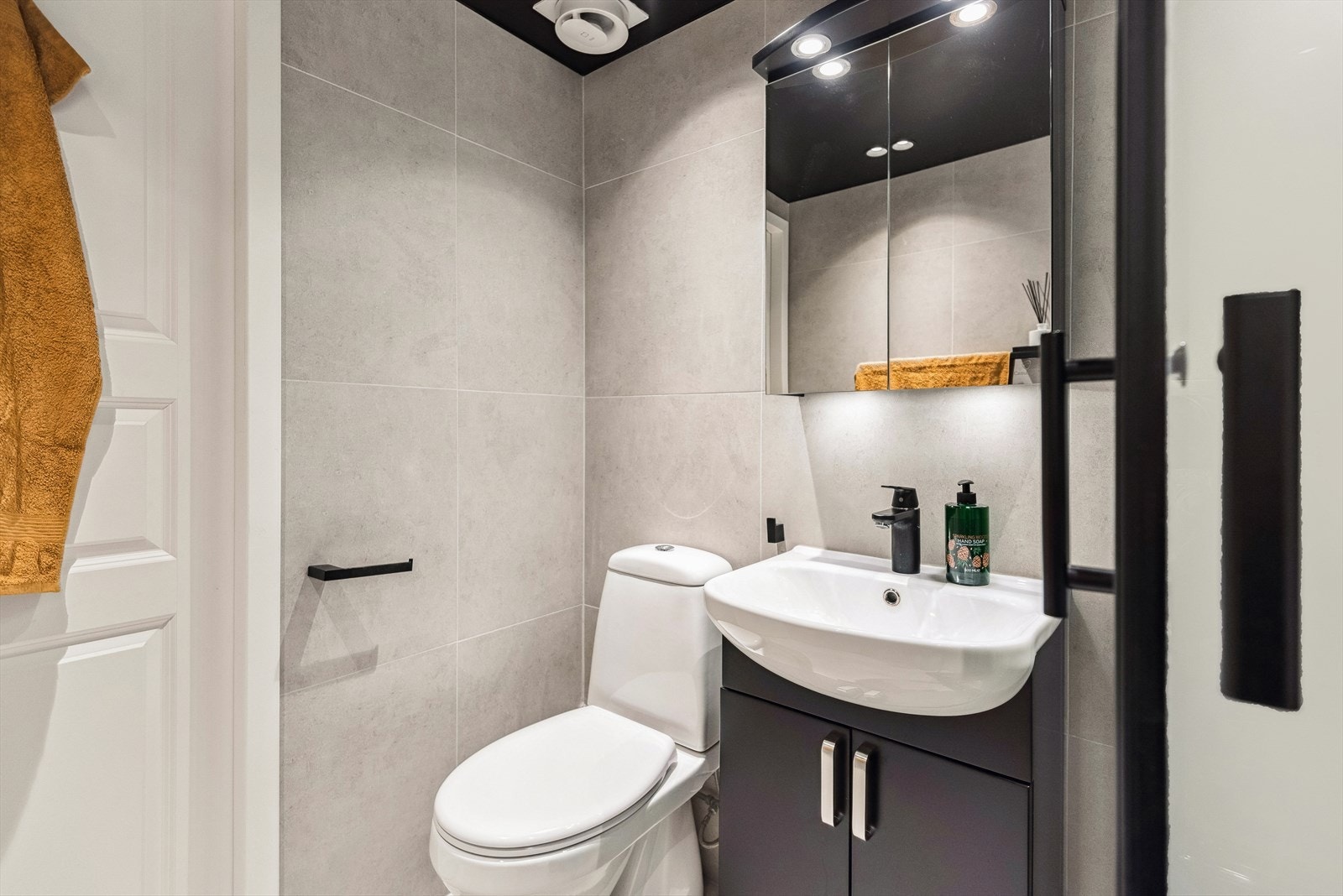 Badet er opprinnelig fra byggeår. Galleribilde
