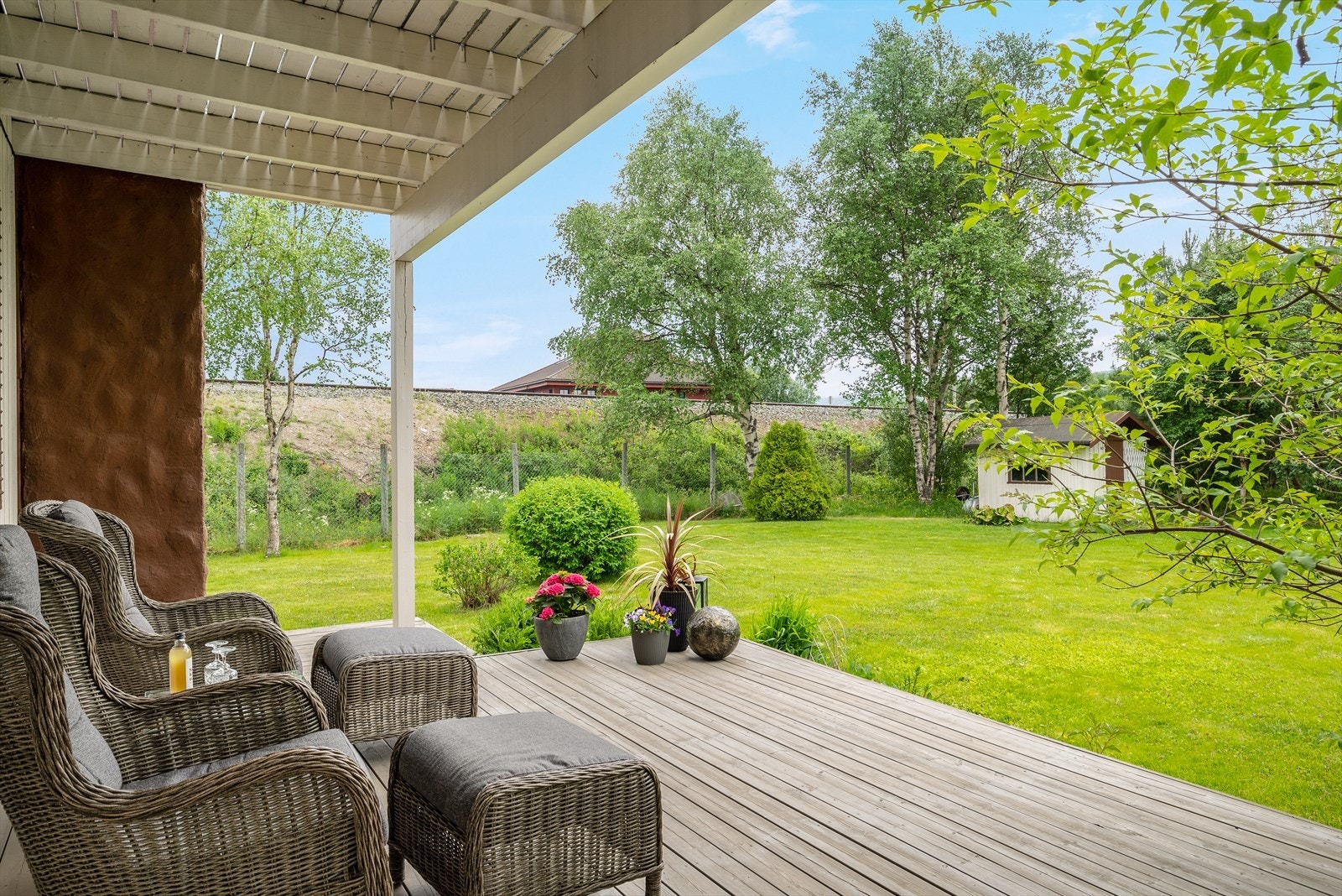 Sommerbilde. Galleribilde