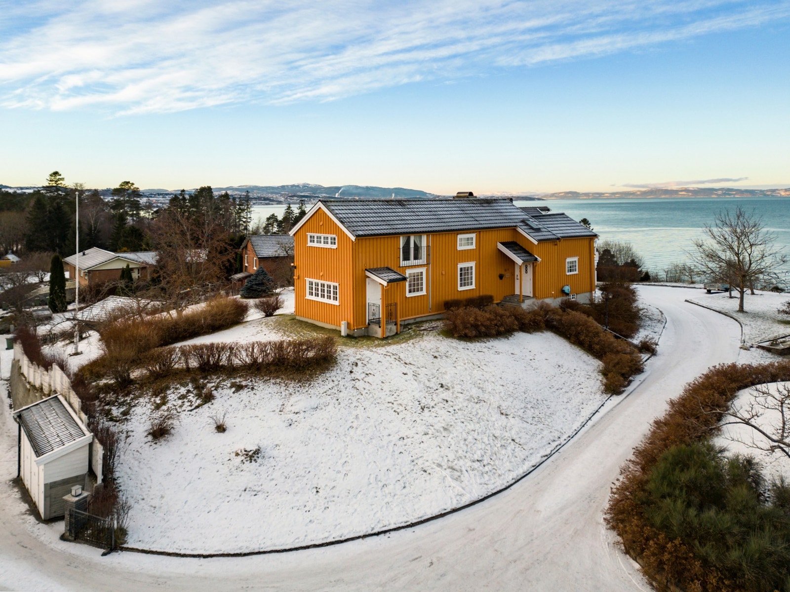 EiendomsMegler1 ved Morten Løvseth har gleden av å presentere Sakslundvegen 6 A Galleribilde