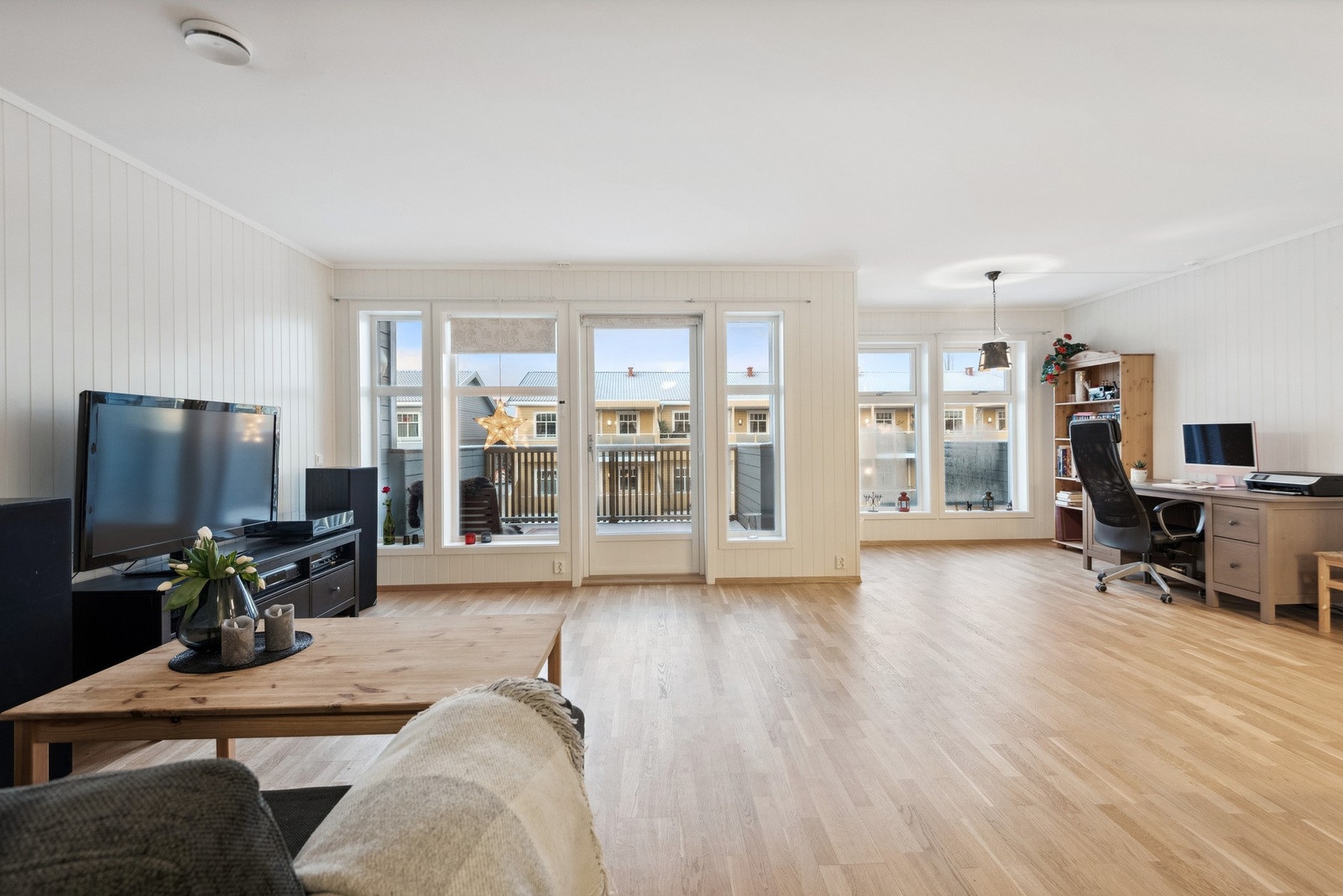 Leiligheten har vannbåren gulvvarme i alle gulv unntatt på soverommene. Galleribilde