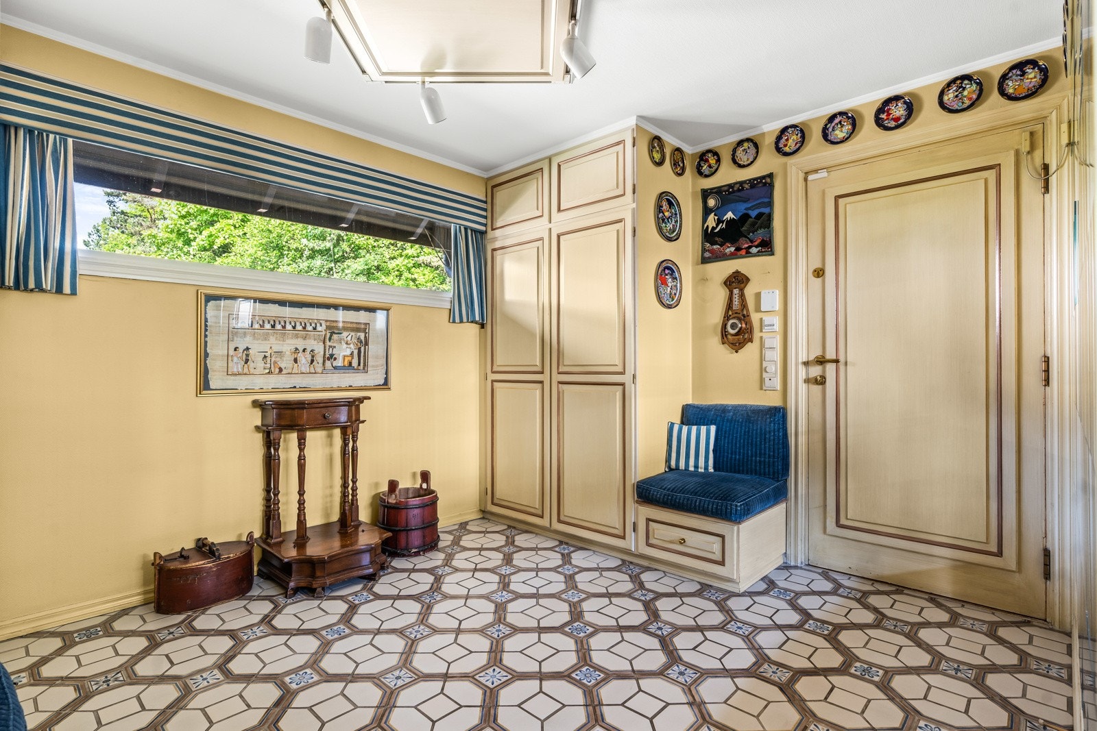 Hall. Galleribilde