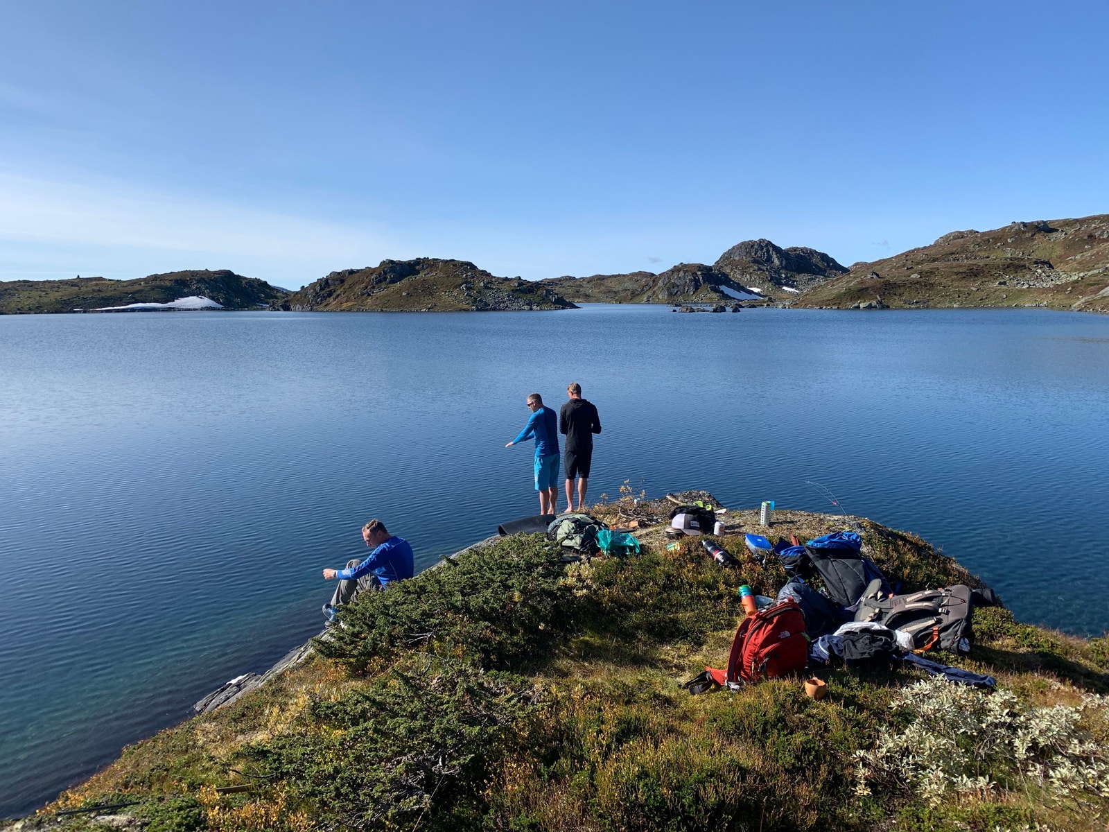 Fiske og bålkos. Galleribilde
