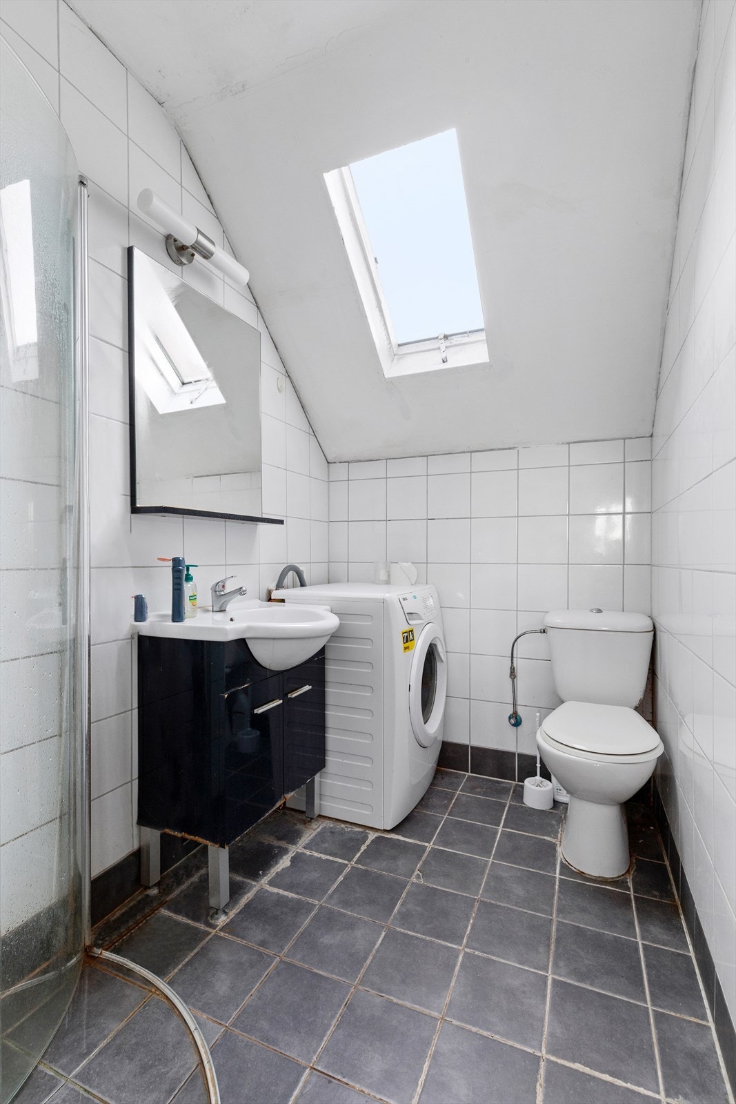 Kombinert baderom/vaskerom Galleribilde