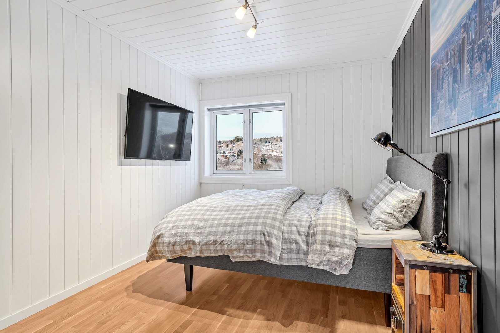 10,8 m². Galleribilde