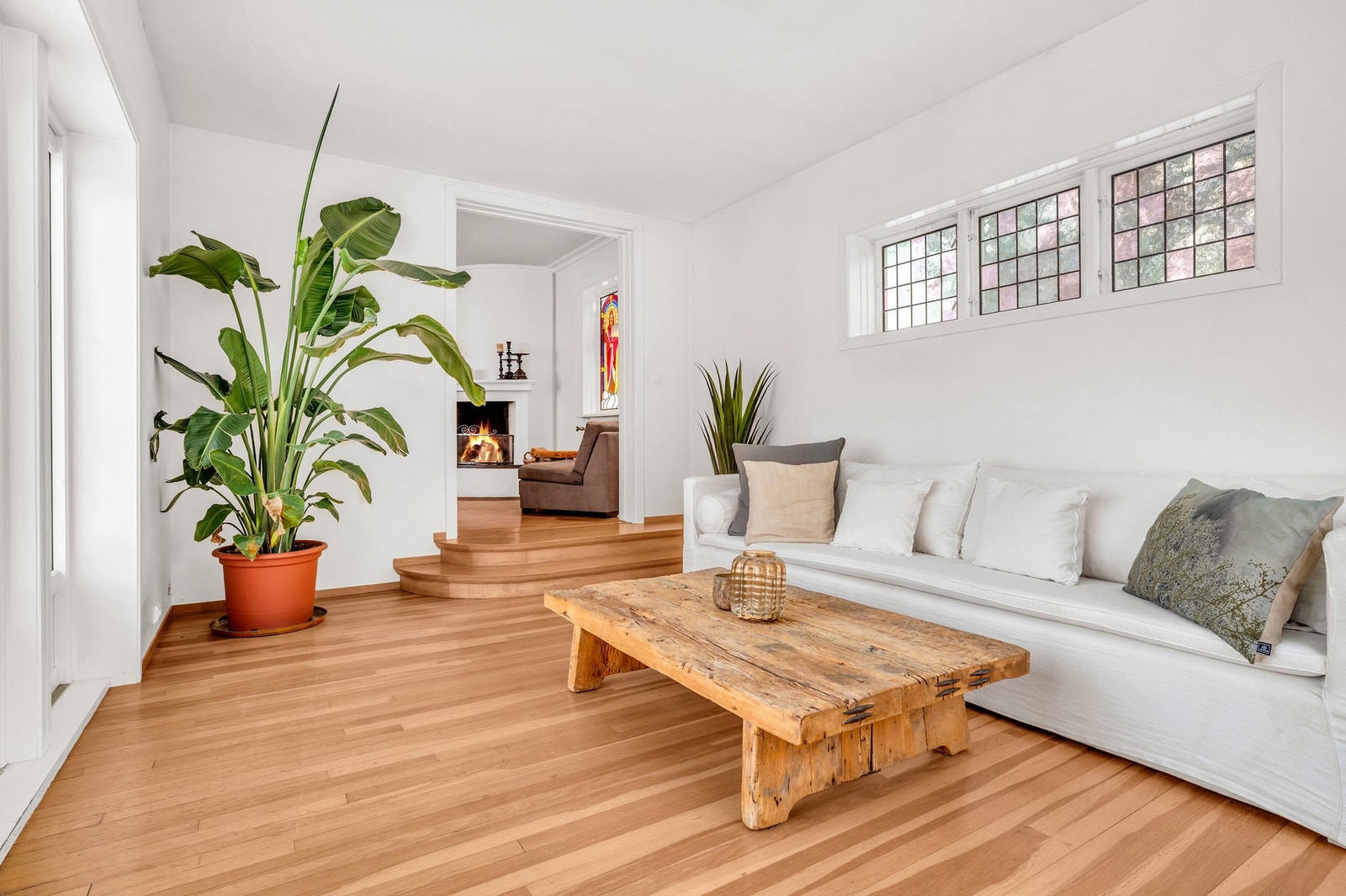 Hoveddelens andre stue er tilknyttet stue nr. 1 og er på 18,8 m². Galleribilde