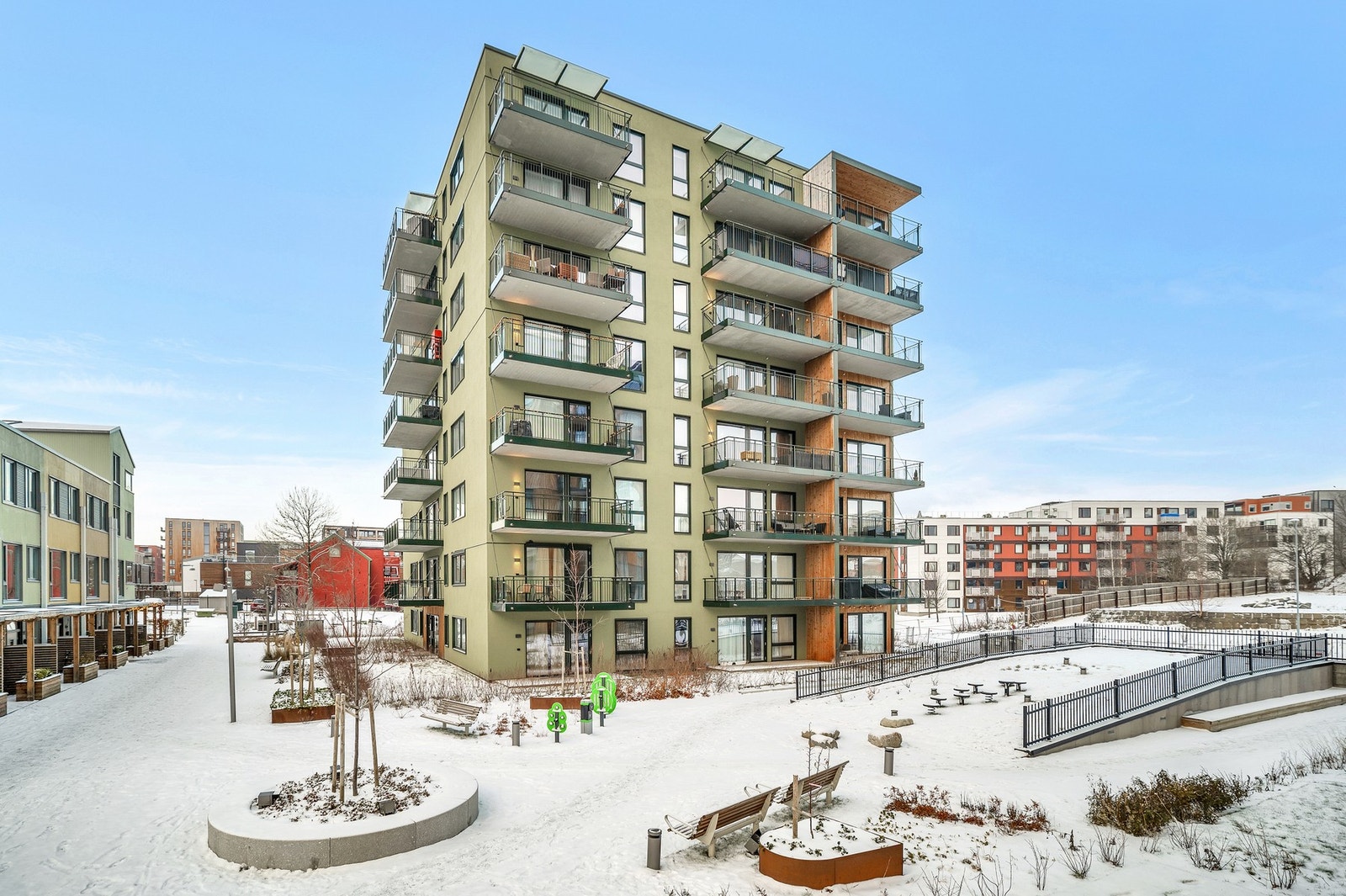 Ladebekken 11 har en ypperlig beliggenhet på Lilleby. Galleribilde