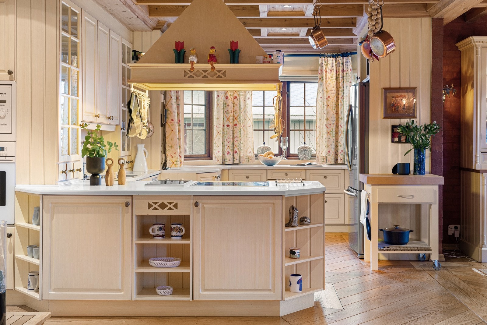 På kjøkkenet er det montert gassgrill! Galleribilde