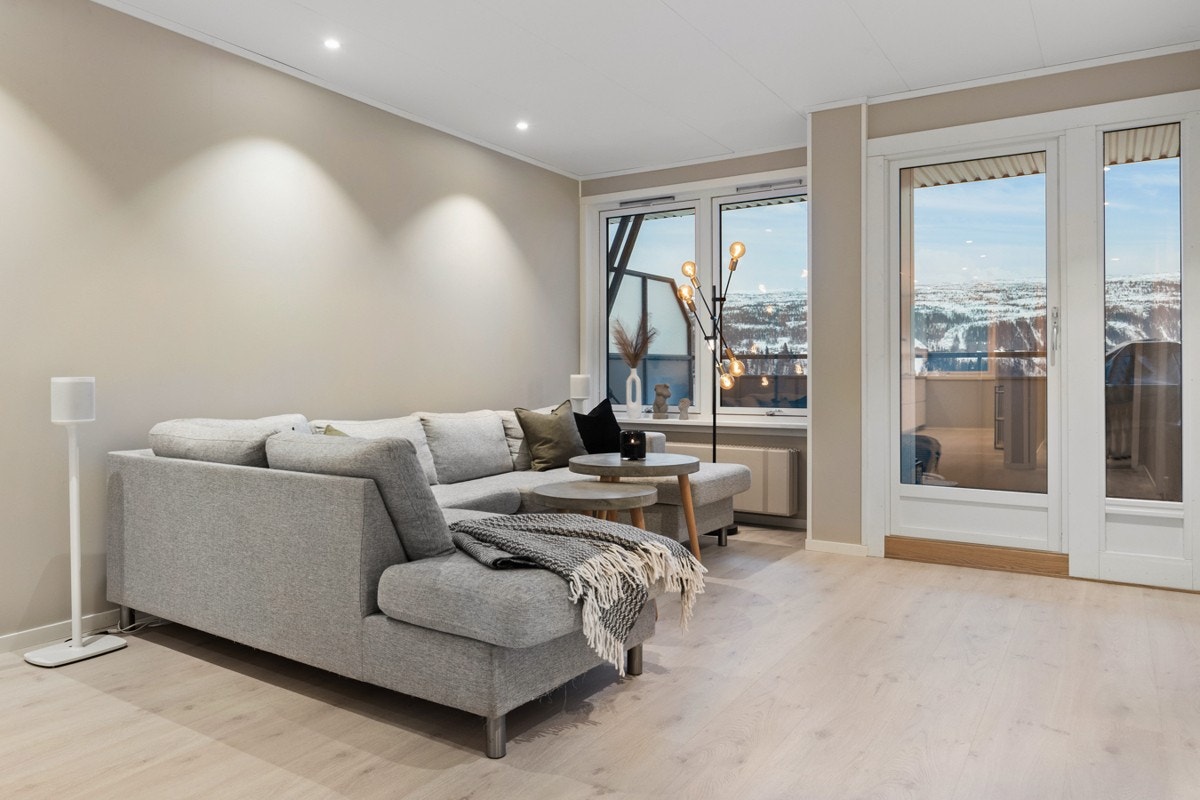 Stuen har utgang til terrasse Galleribilde