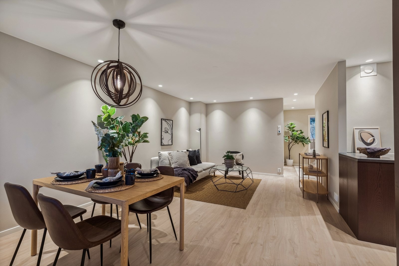 Nyoppusset og lekker 4-roms med barnevennlig og sentral beliggenhet på Tveita Galleribilde