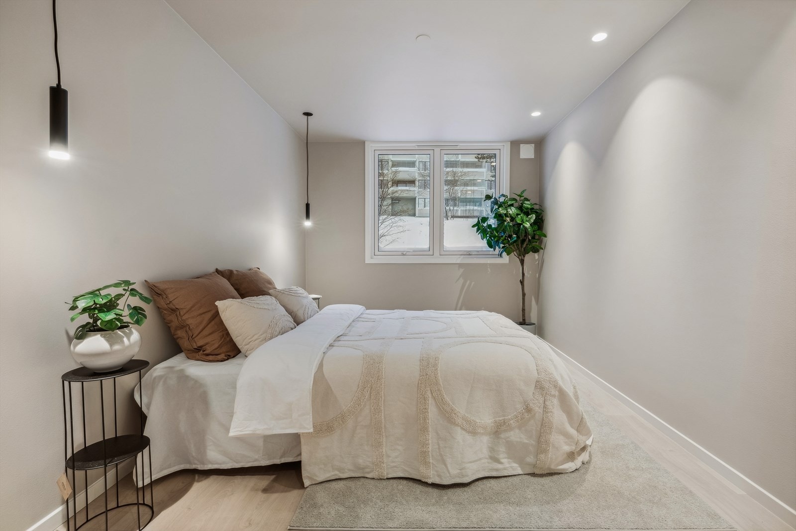 Leiligheten har tre gode og romslige soverom Galleribilde