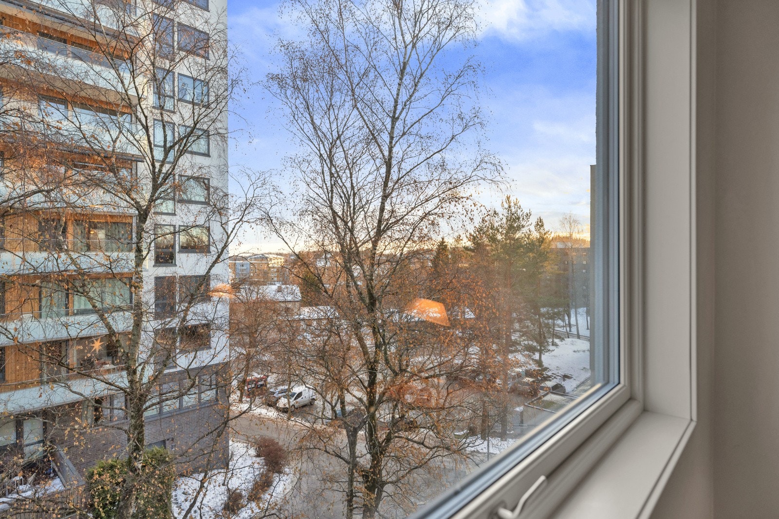 Begge soverom vender inn mot stille og rolige omgivelser. Galleribilde