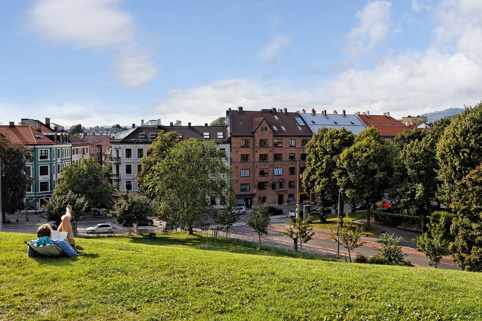Kort vei til flere parker, blant annet idioten og st.hanshaugen Galleribilde