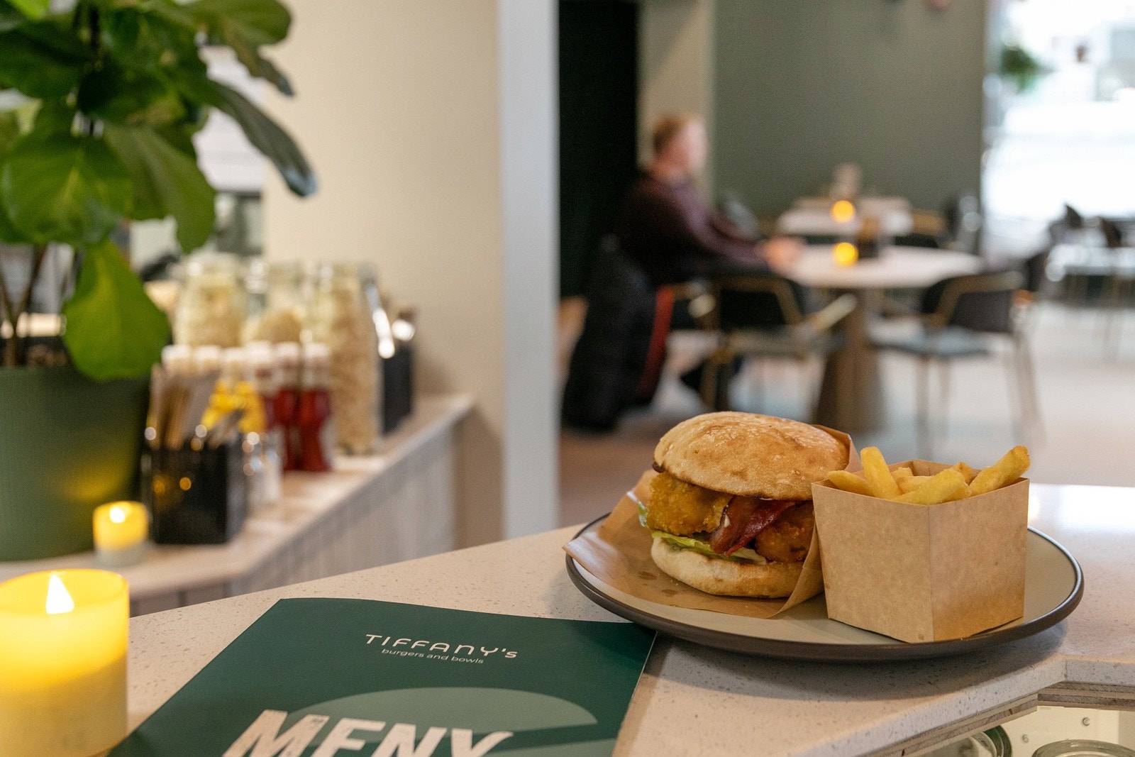 Hva med å ta en tur innom nyåpnede Tiffany's på Løren? Galleribilde