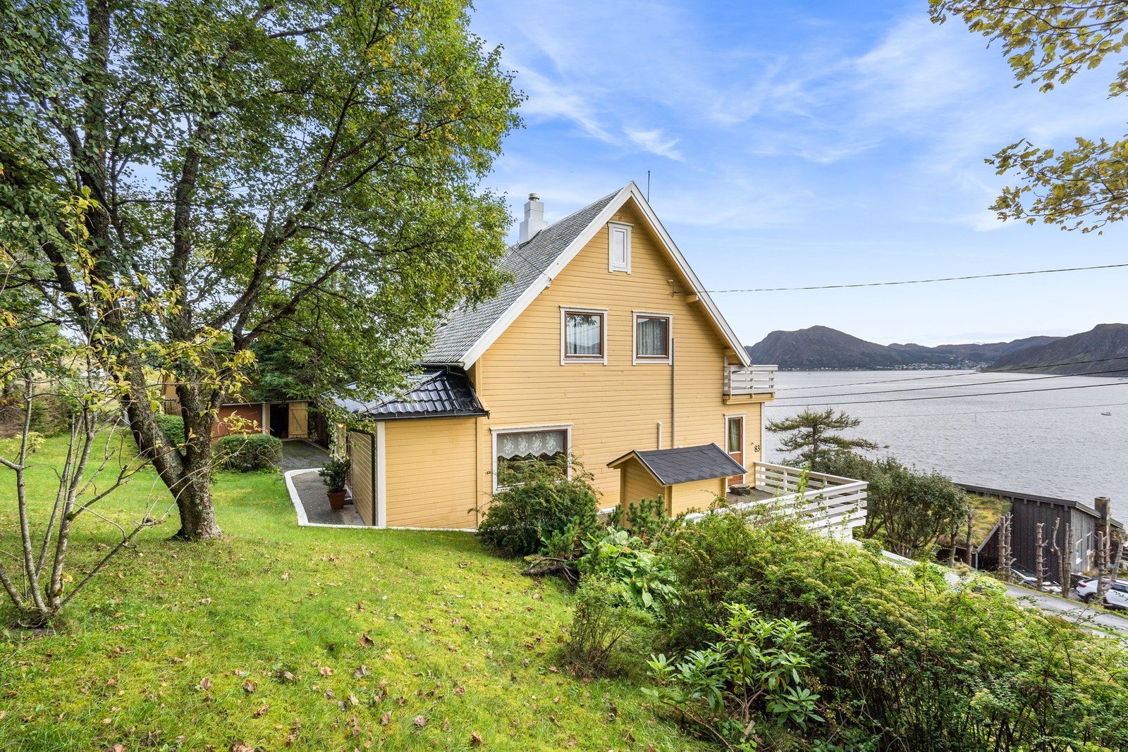 EiendomsMegler 1 v/ Gabrielle Moen Remøy har gleden av å presentere Teigevegen 83! (Foto EFKT v/ Svein Olav Humberset). Galleribilde