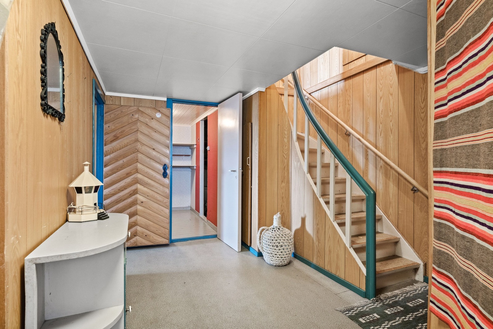 Gang i kjeller. Galleribilde