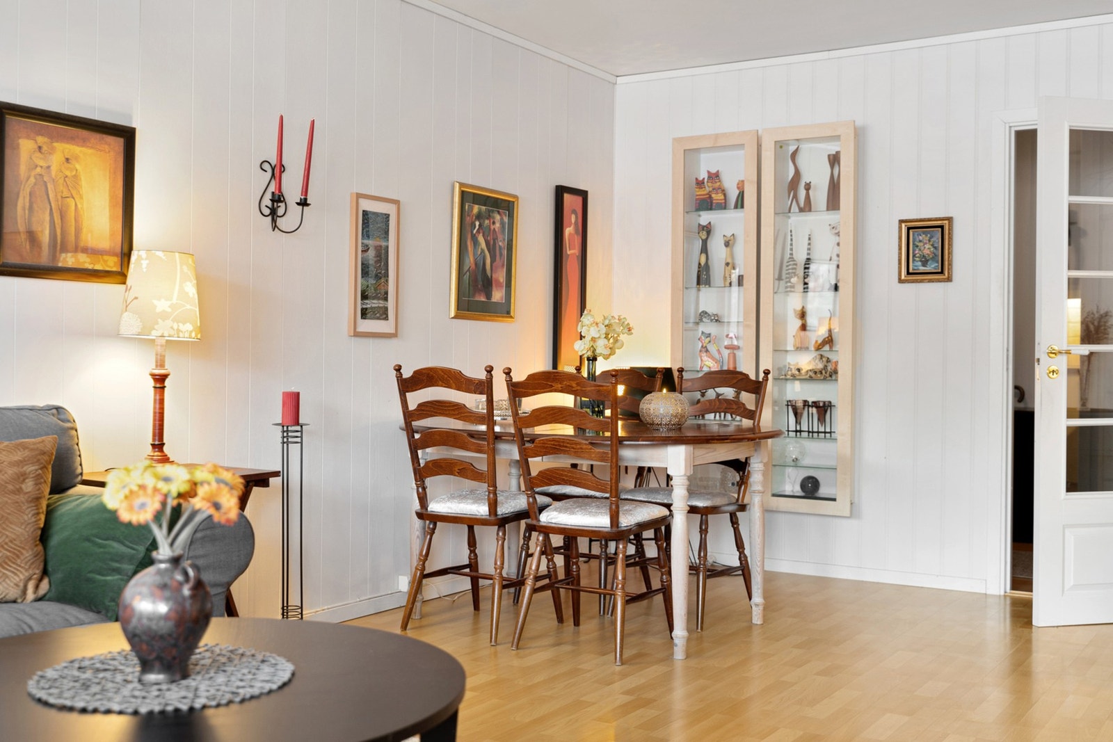 Her kan man møblere etter eget ønske for å skape ulike soner i rommet. Galleribilde