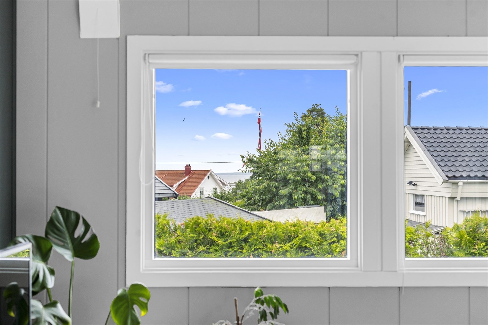 Utsikt fra stuevindu Galleribilde
