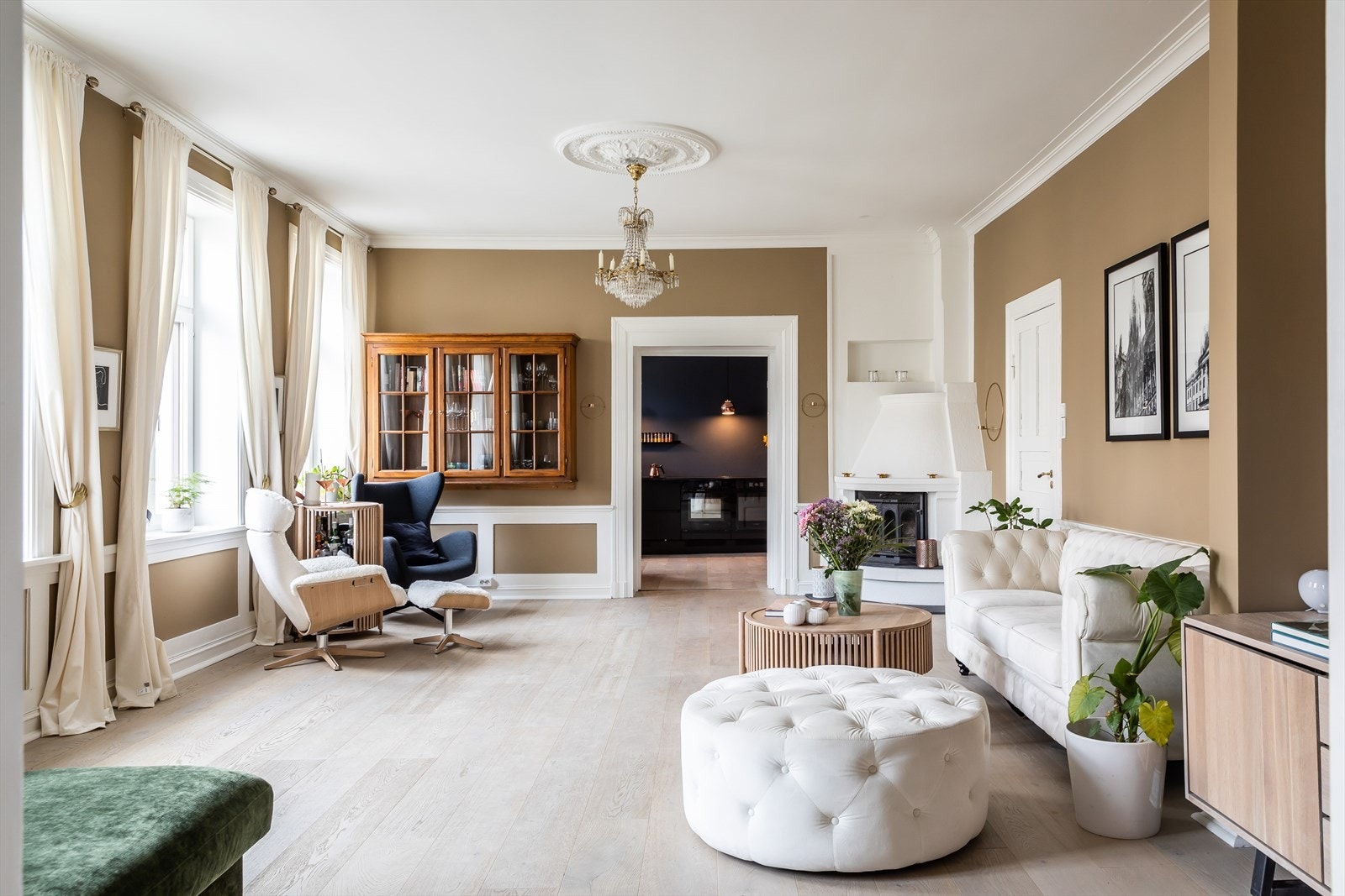 Velkommen til Waldemar Thranes gate 2, presentert av Alexander Svendsen. Galleribilde