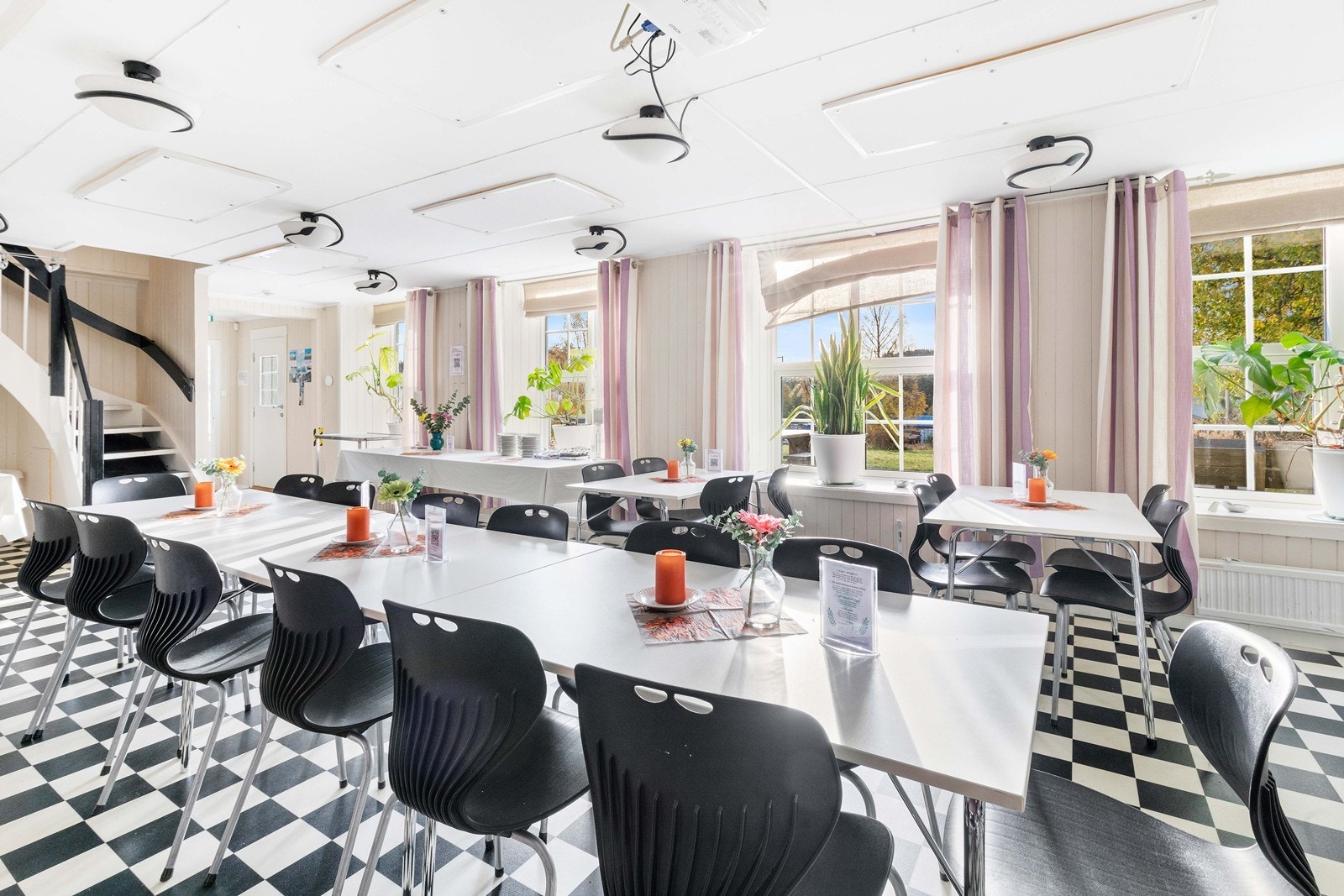 Kafe. Galleribilde