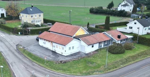 12136 Galleribilde